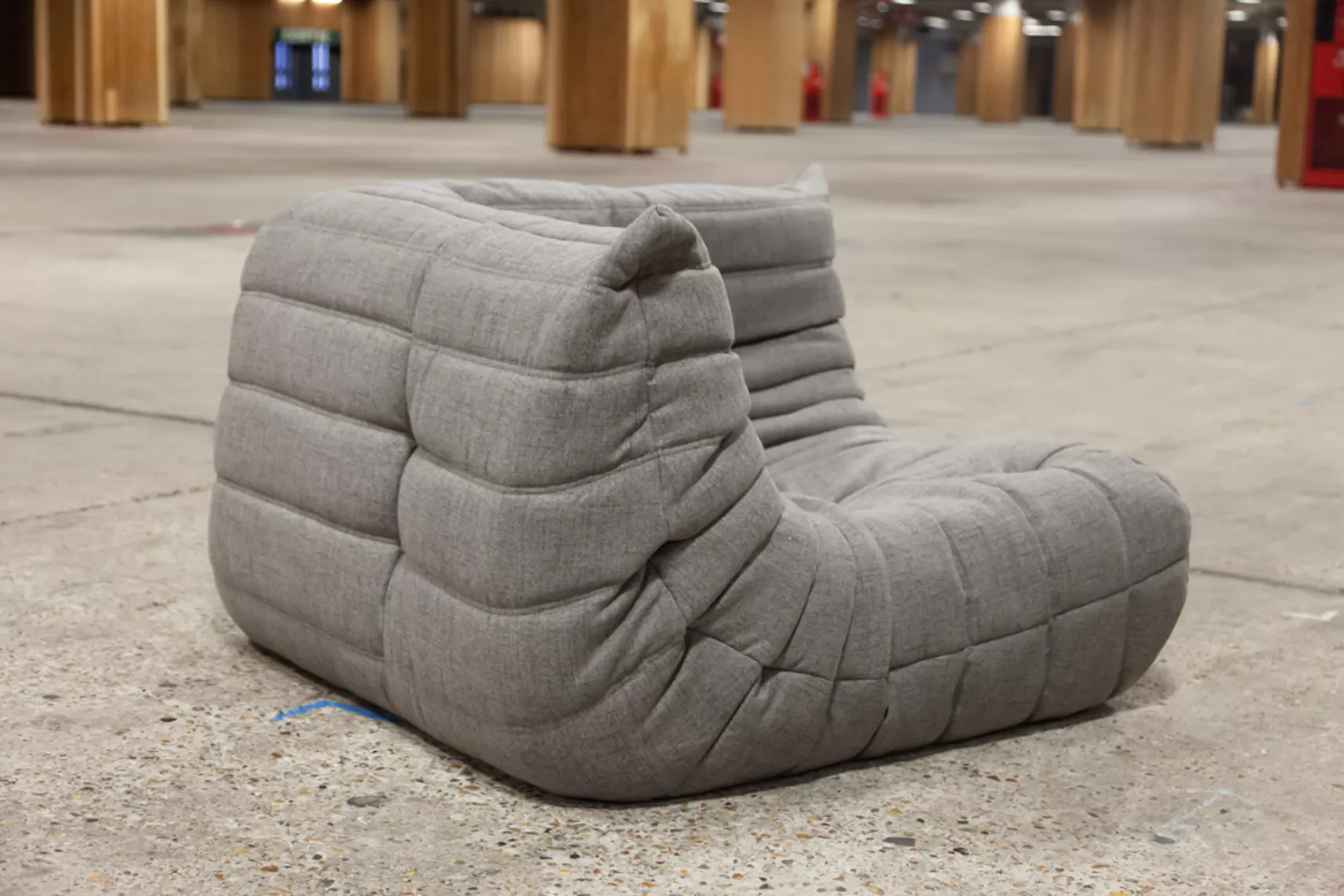 Togo Divano angolare tessuto grigio caldo 4