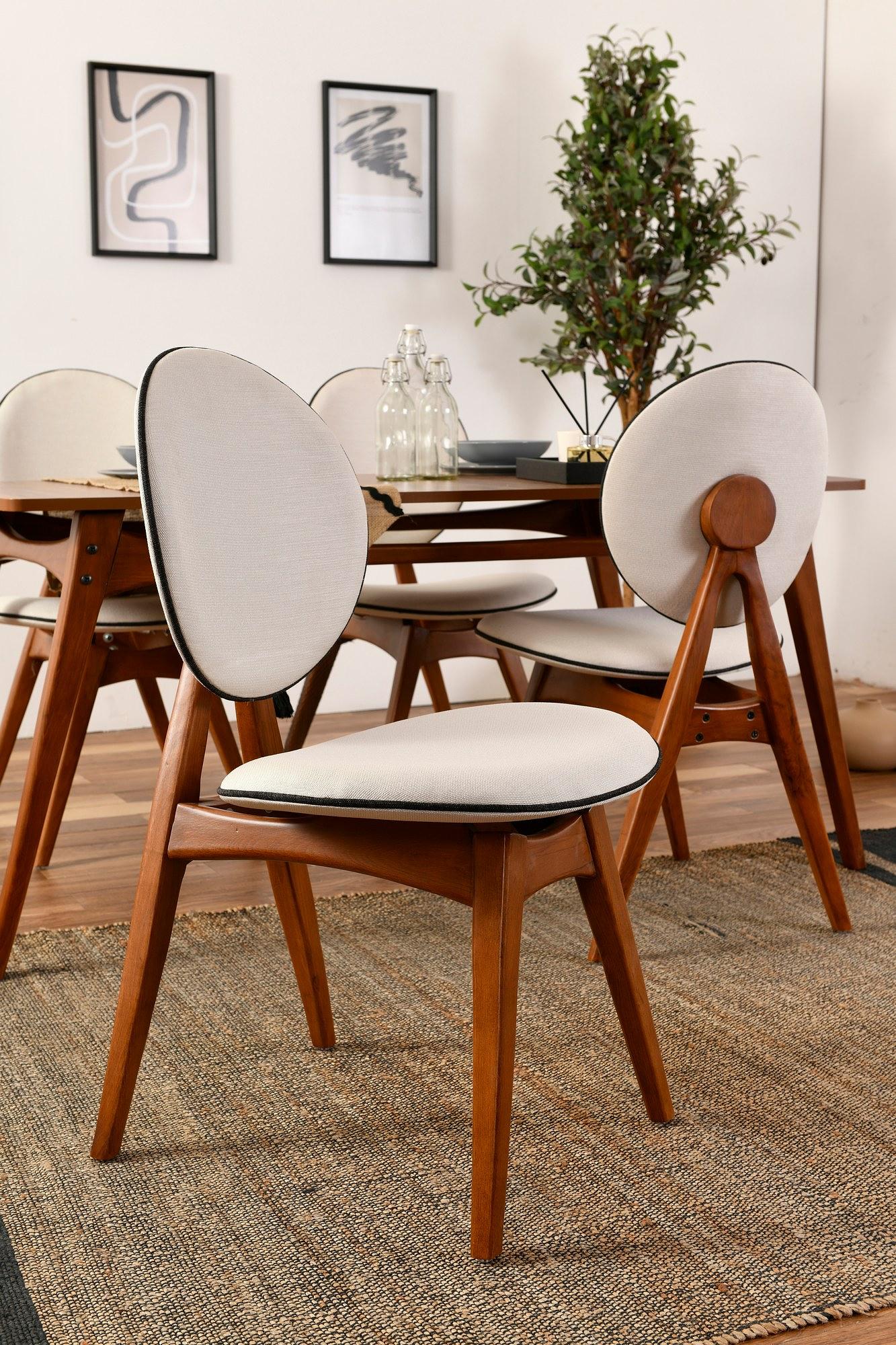 Touch Dining table set 5-piece. Linen Cream 2