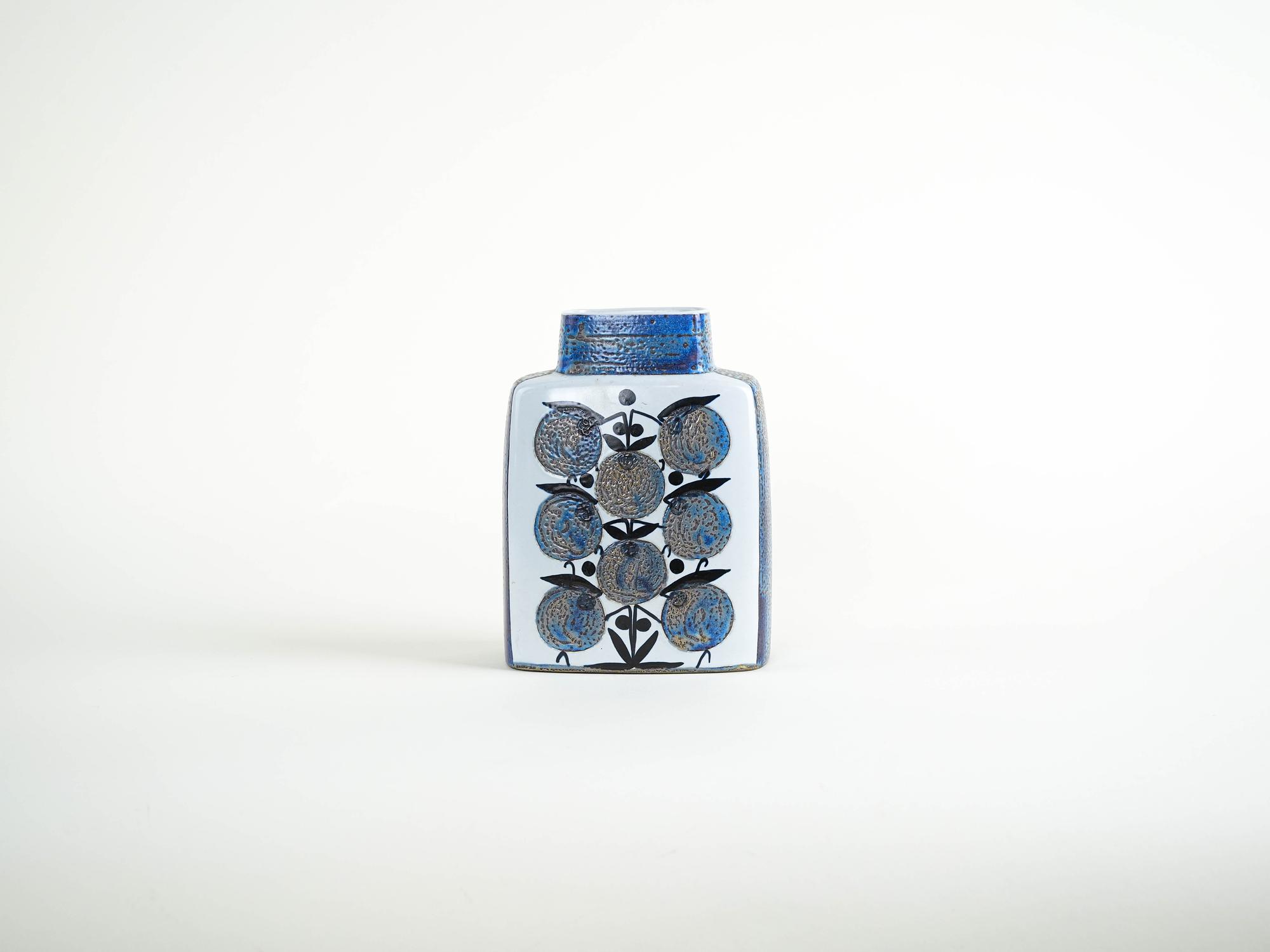 Ceramic vase 1960s Aluminia 2