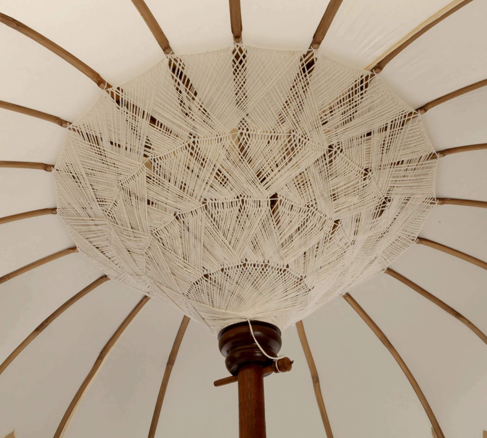 Sonnenschirm Oriental Lounge Fruchtholz 1