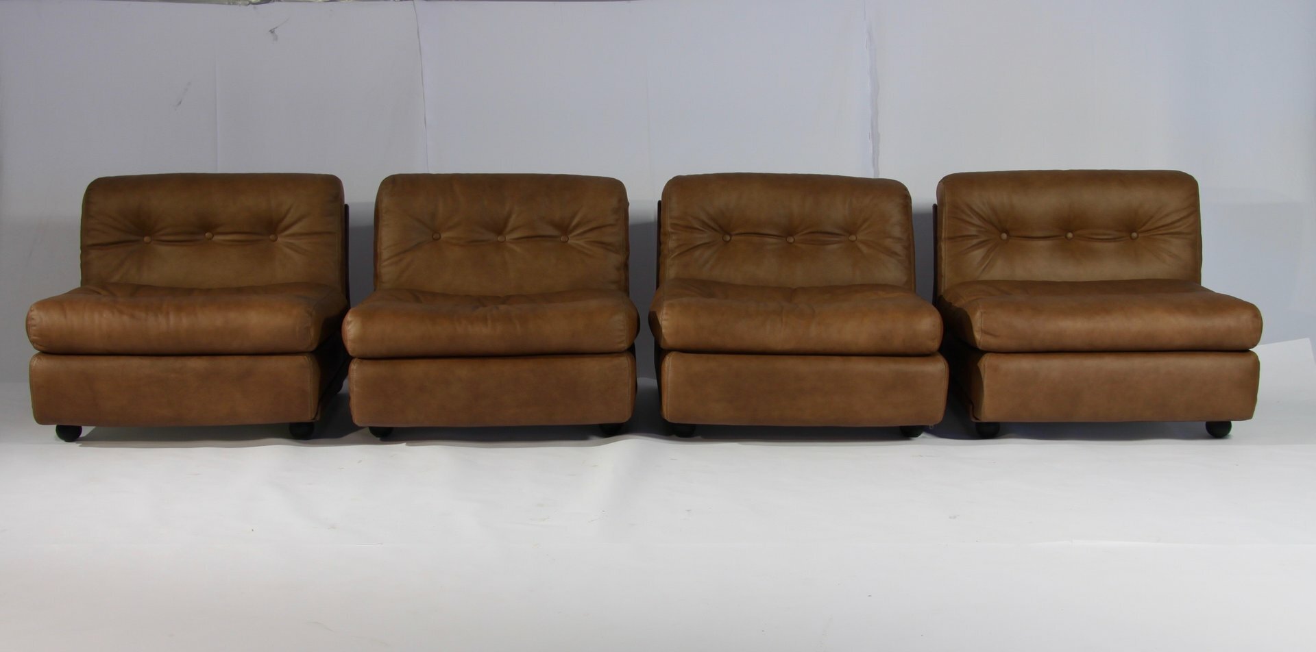 4x Vintage Mario Bellini Amanta Sessel Leder Braun 4