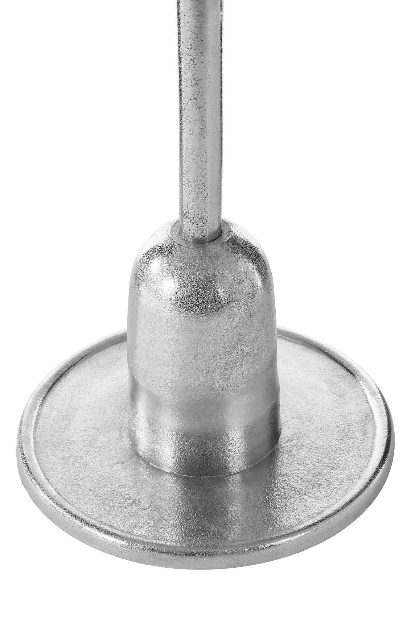 Beistelltisch Halle mit Silber-Finish
 1