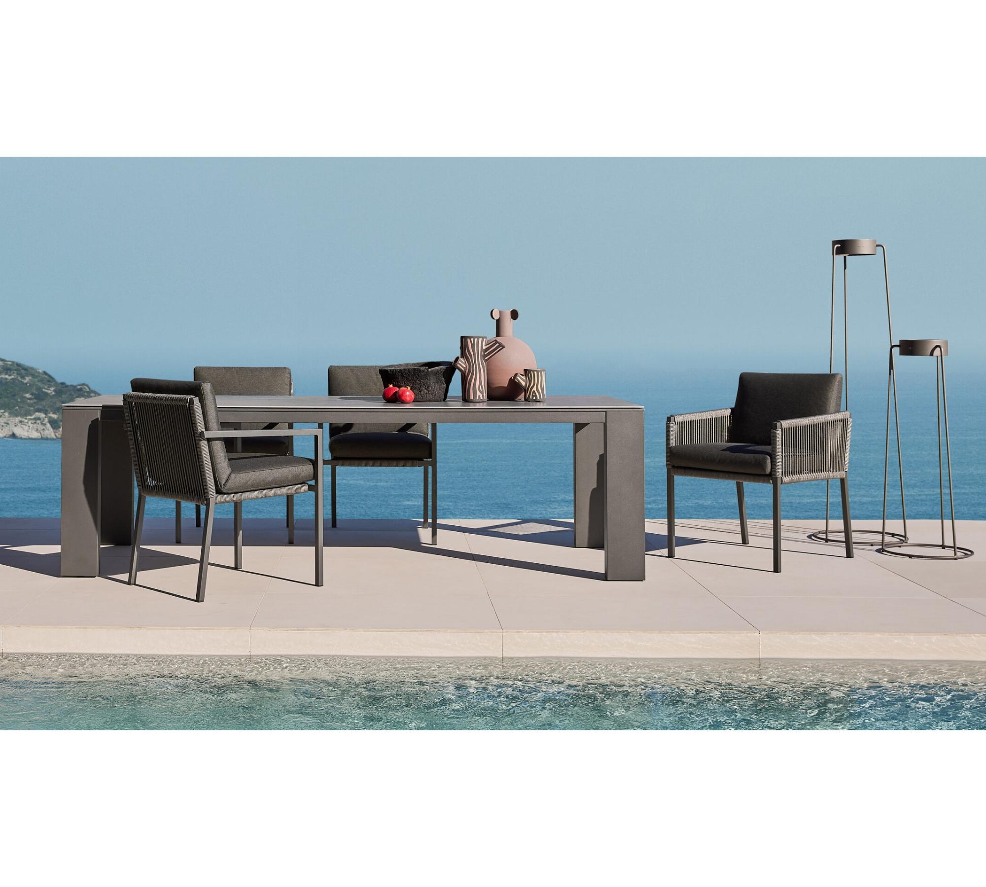 Moon Solar Stehleuchte Maxi Aluminium Anthrazit Ø 34cm 5