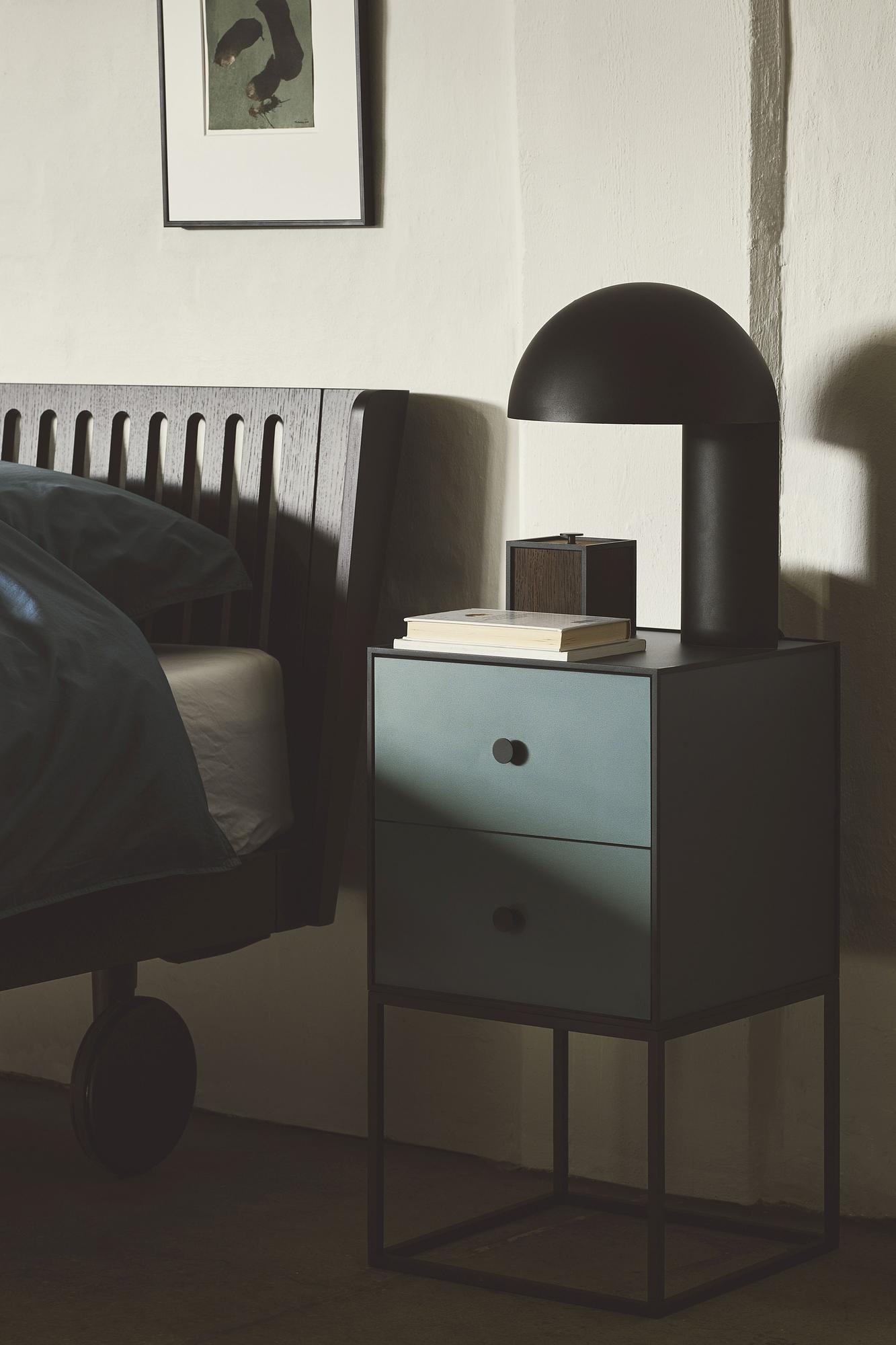 Frame 35 Beistelltisch 2 Schubladen Blau 2