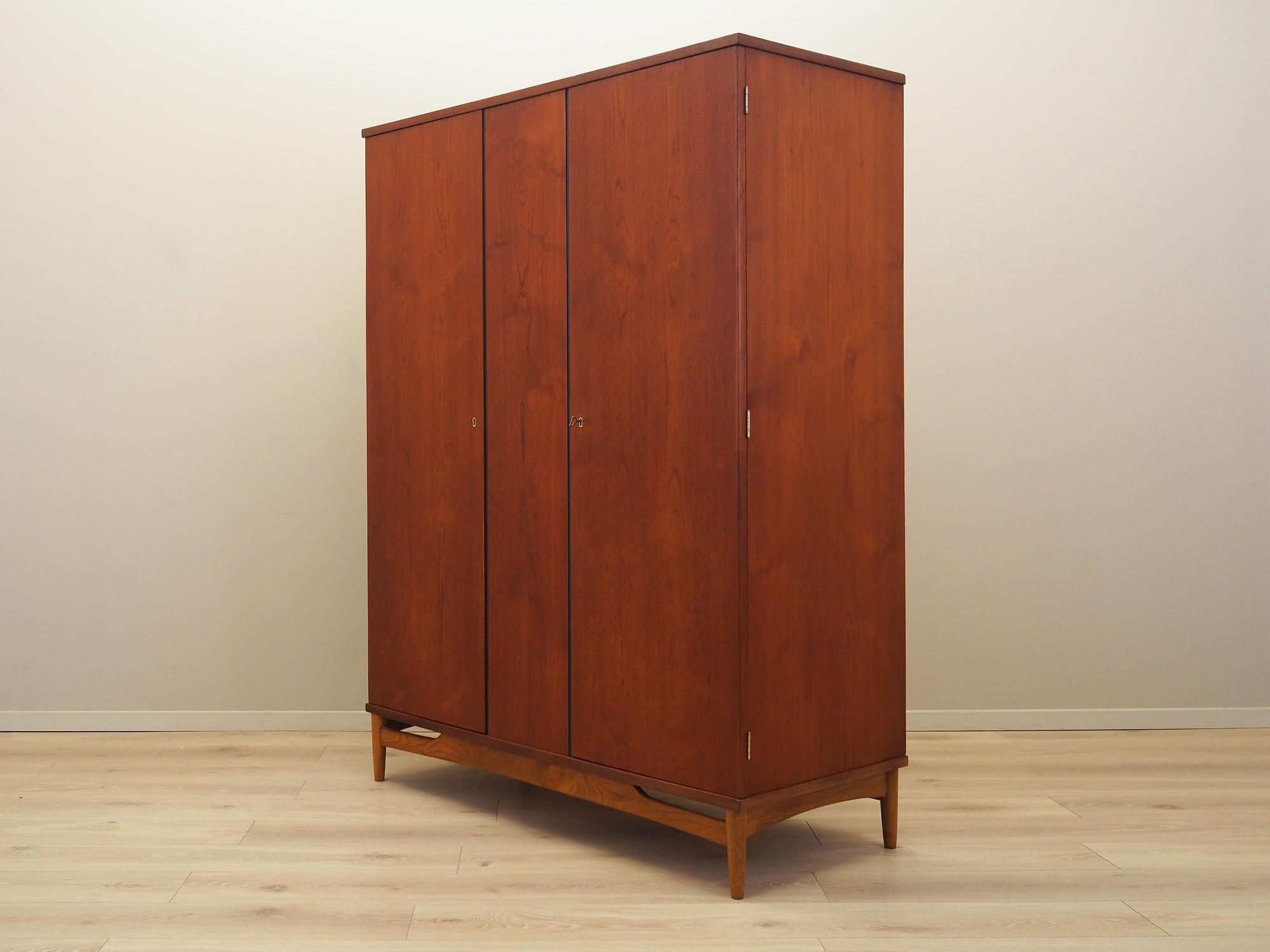 Kleiderschrank Teakholz 1960er Jahre 3