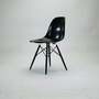 DSW Chair Fiberglas Schwarz 0