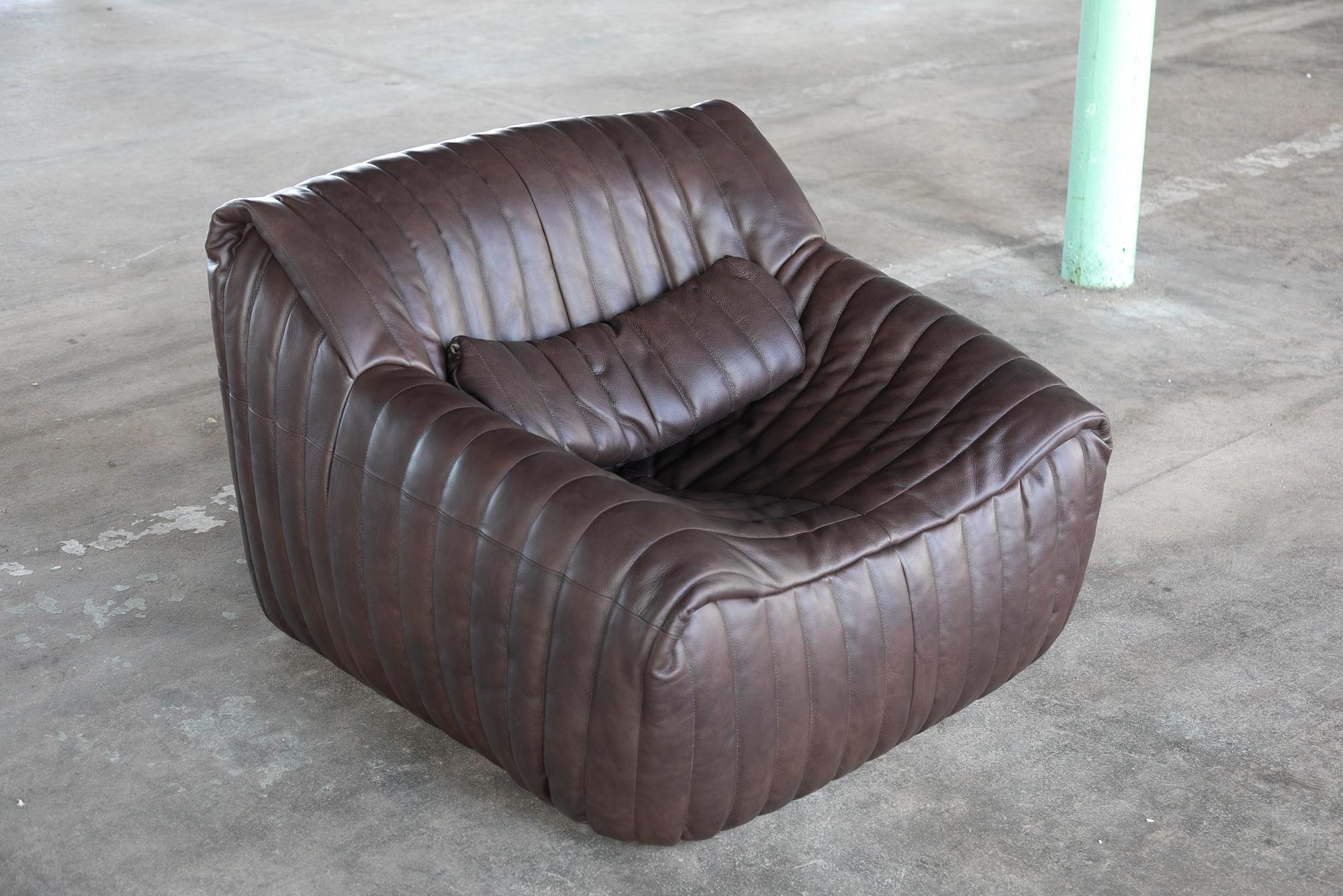Togo Armchair Smooth Leather Folk Brown 1