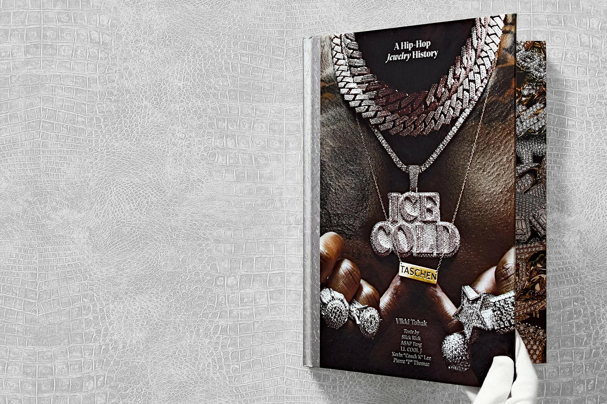 Ice Cold. A Hip-Hop Jewelry History 2