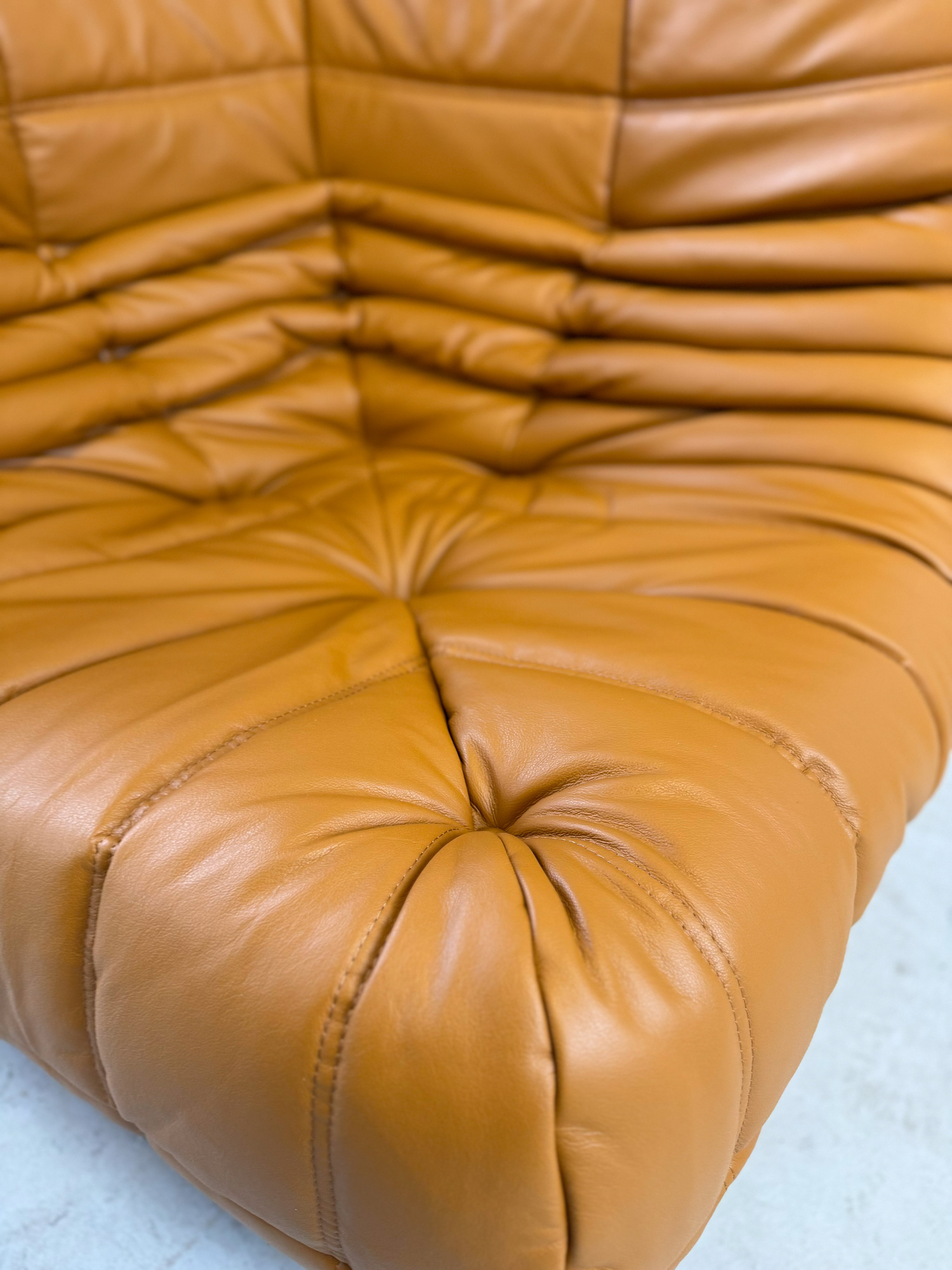 Togo Ecksofa Hochglanzleder Cognac Hell 7