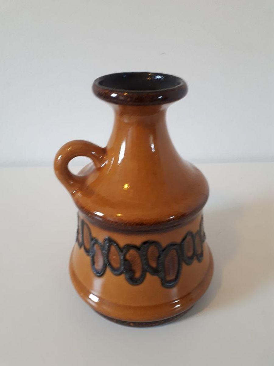 Vase mit Henkel Braun 3