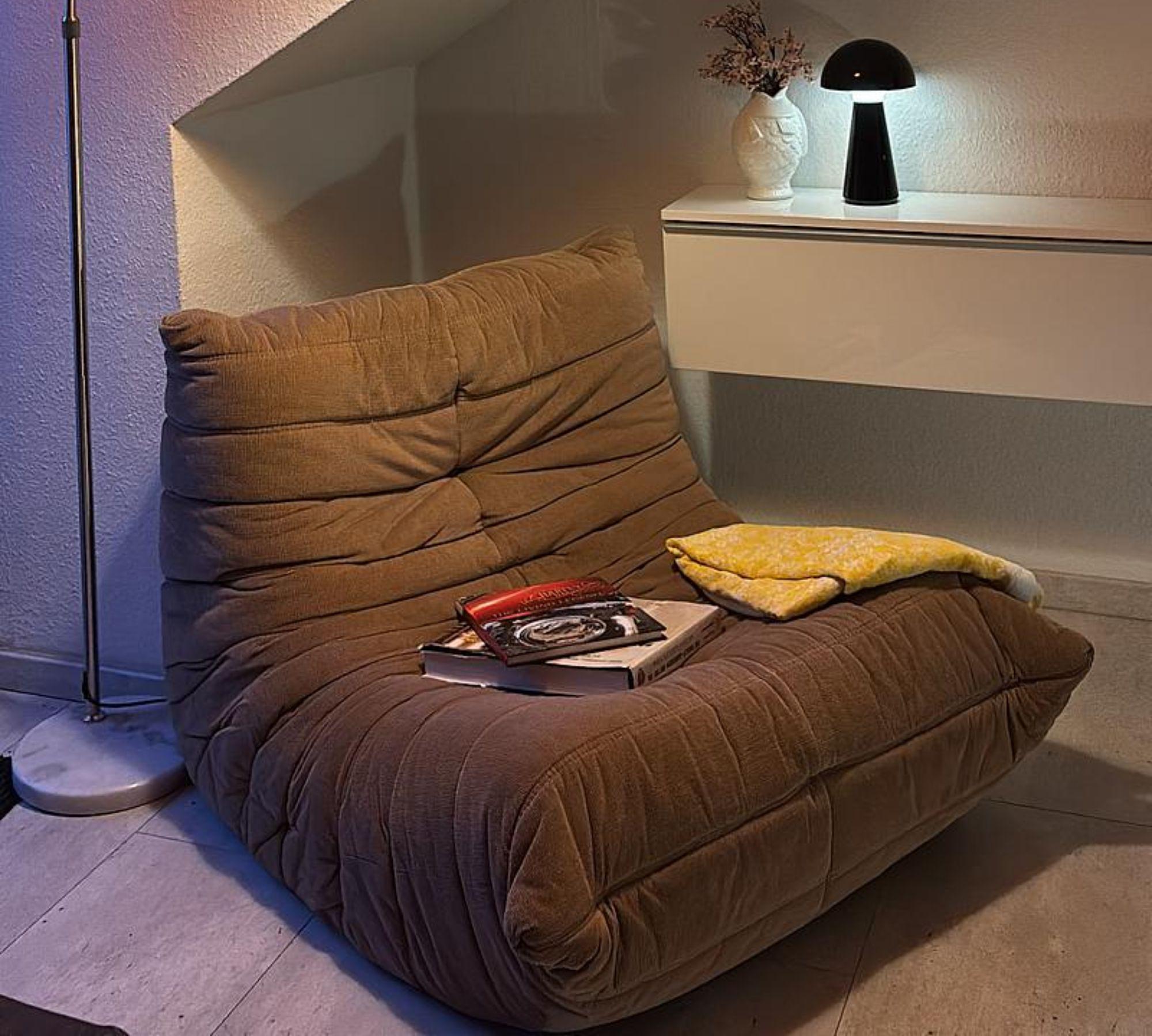 Vintage Togo 1-Sitzer Sofa Cord Braun 0