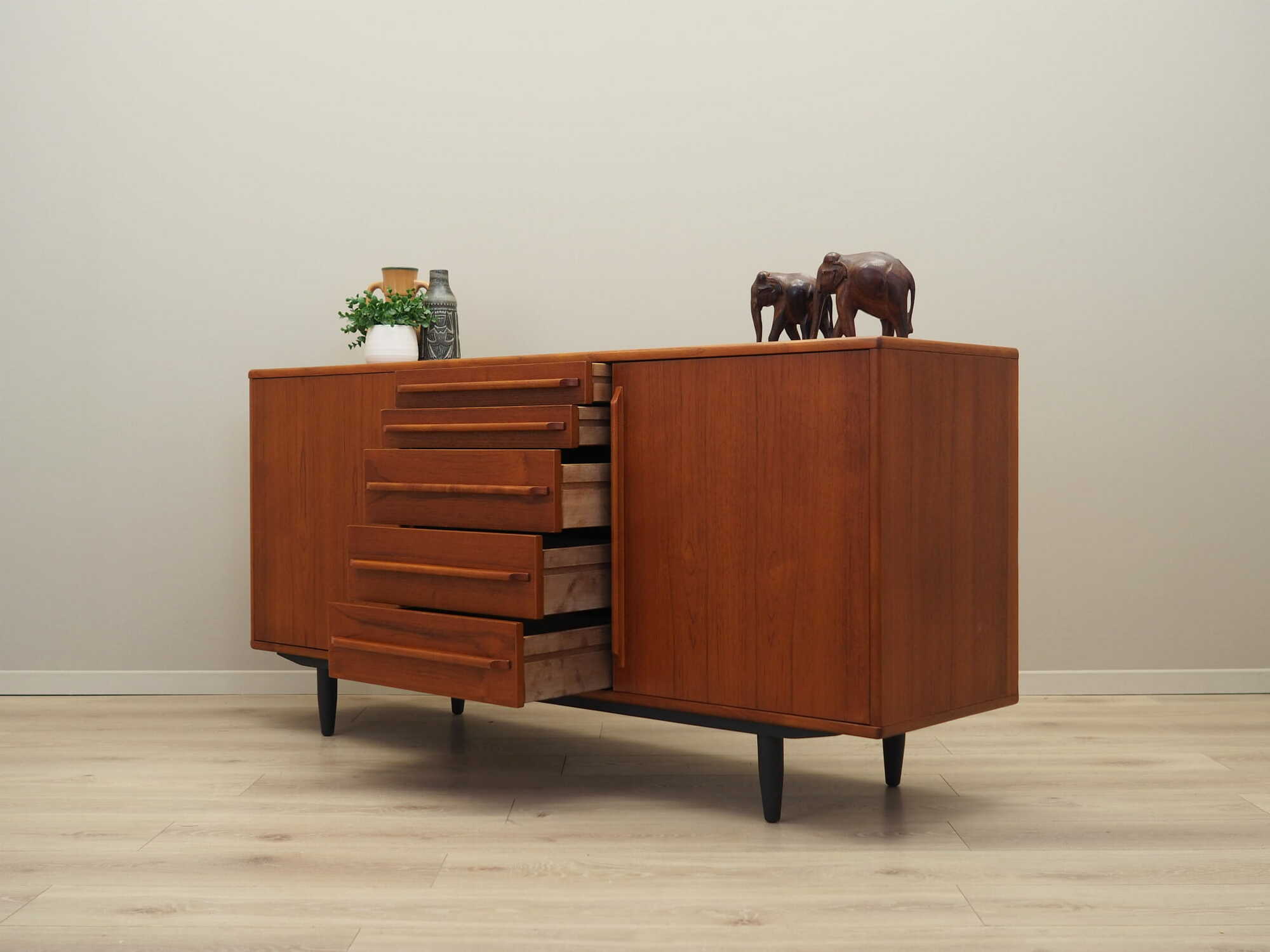 Vintage Sideboard Teakholz Braun 1970er Jahre 4