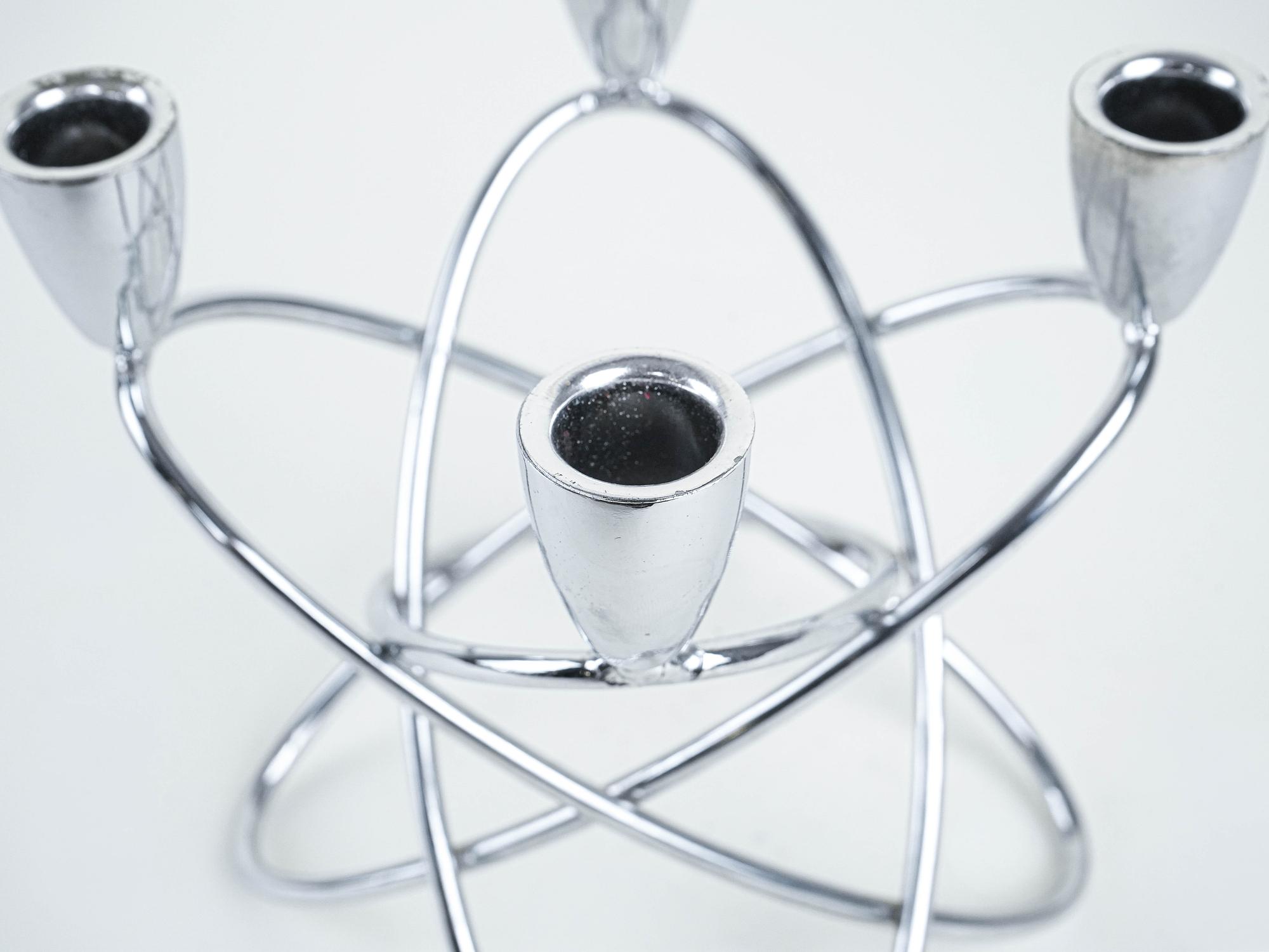 Geometrischer Metallkerzenständer 1960er Jahre 4