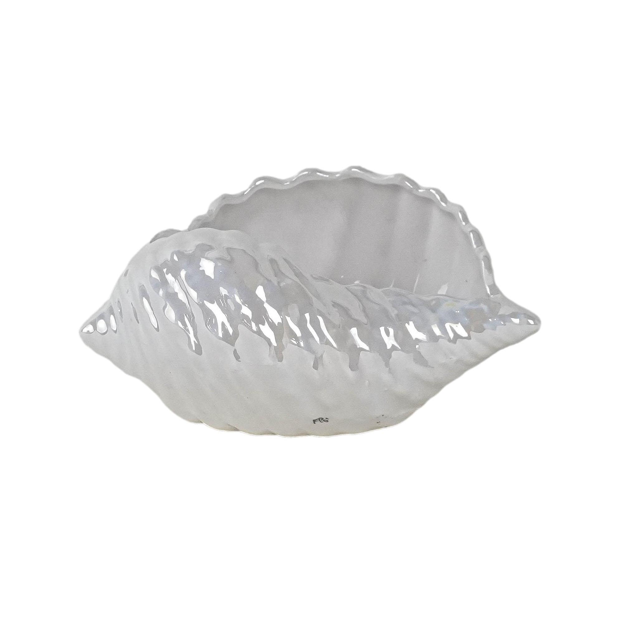 Decorative porcelain shell-shaped bowl White 1970s 0