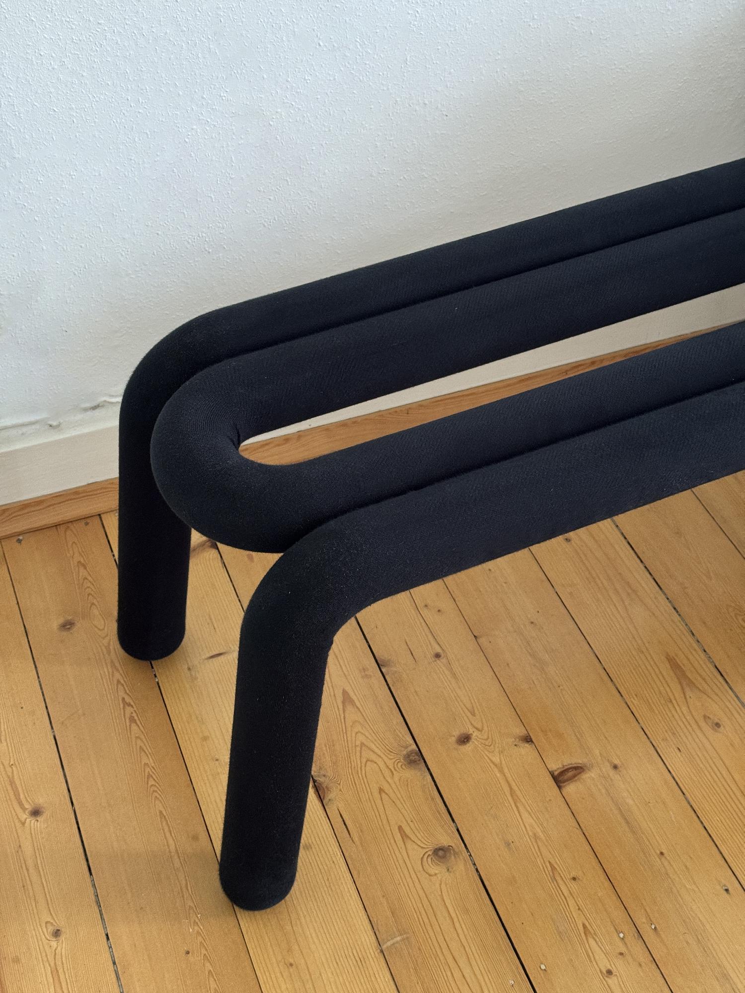 Bold Bank Schwarz  0