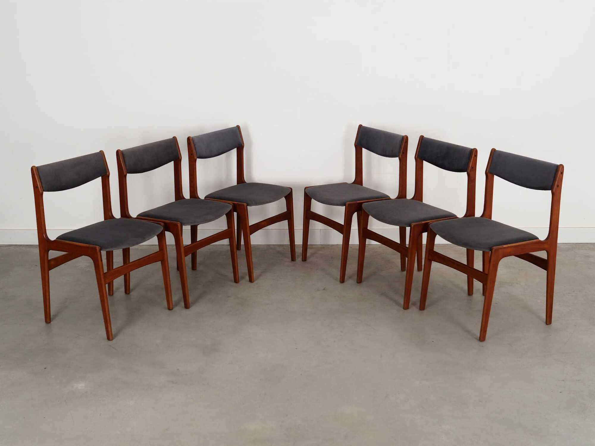 6x Stuhl Teakholz Samt Braun 1960er Jahre 2