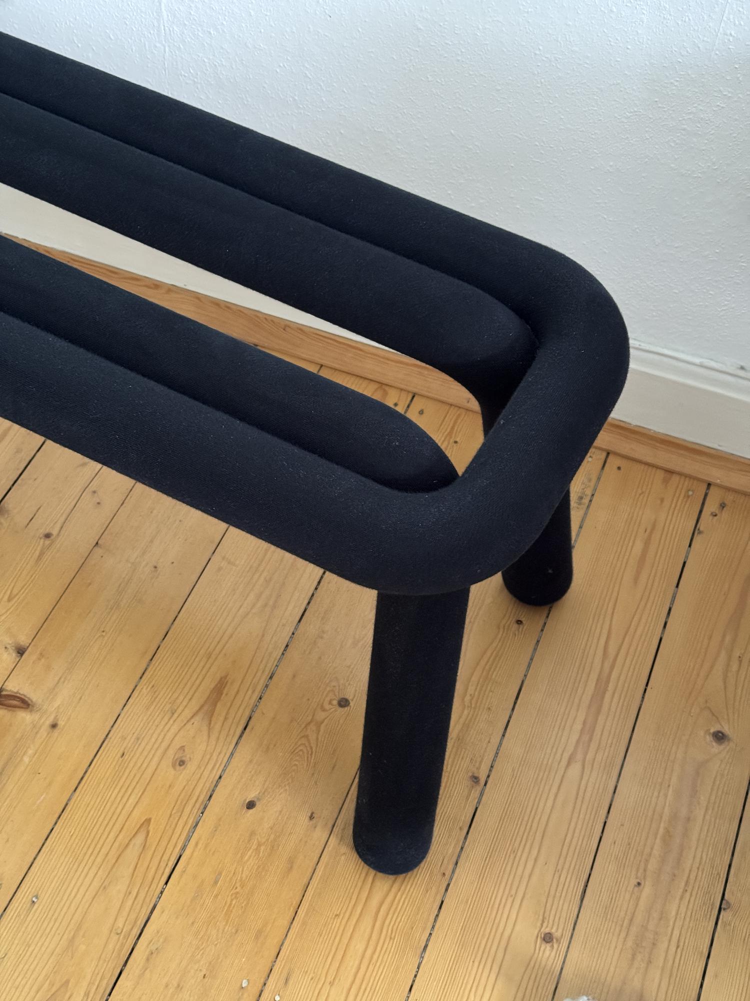 Bold Bank Schwarz  2