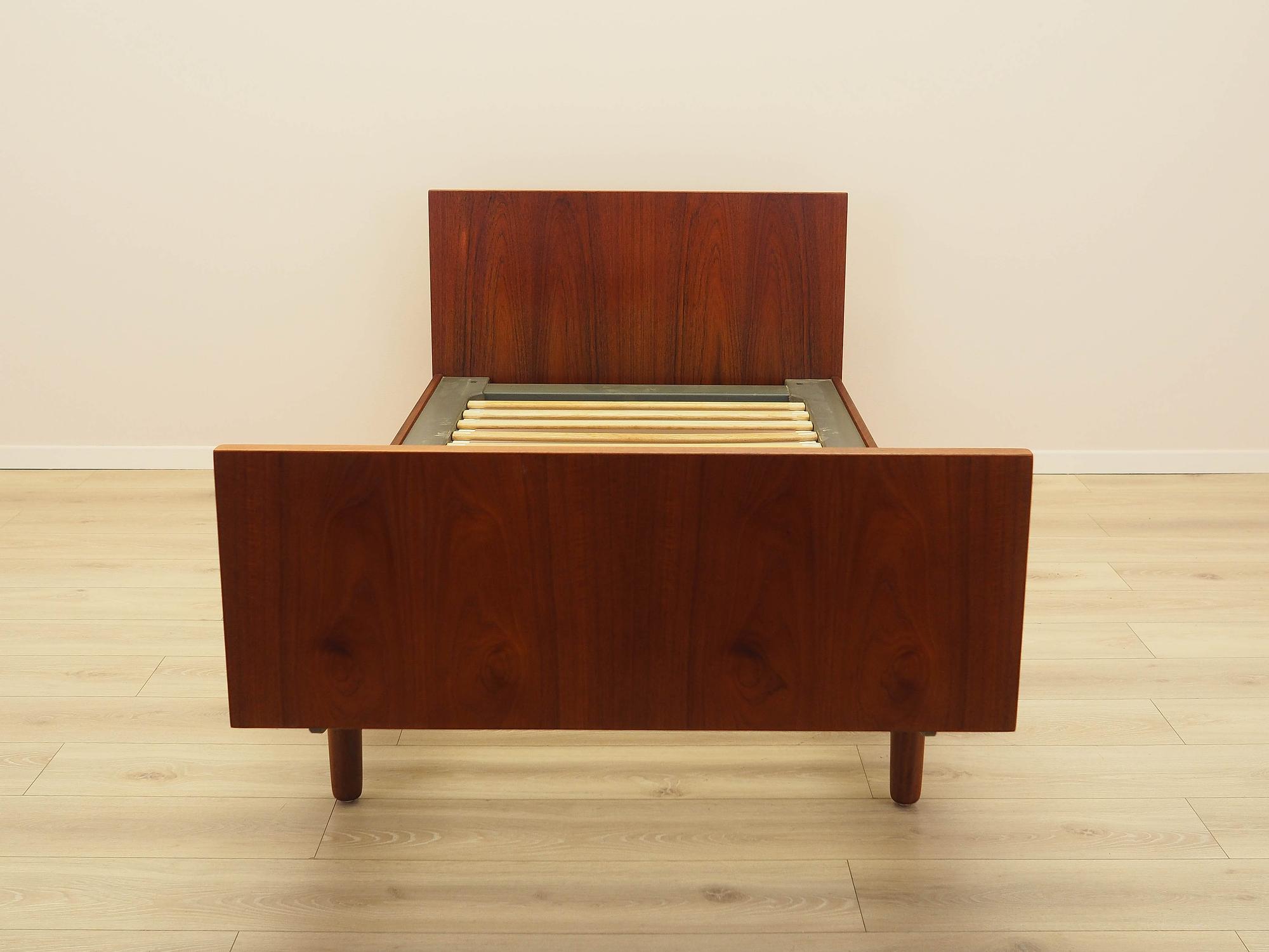 Teak bed 1960s 5