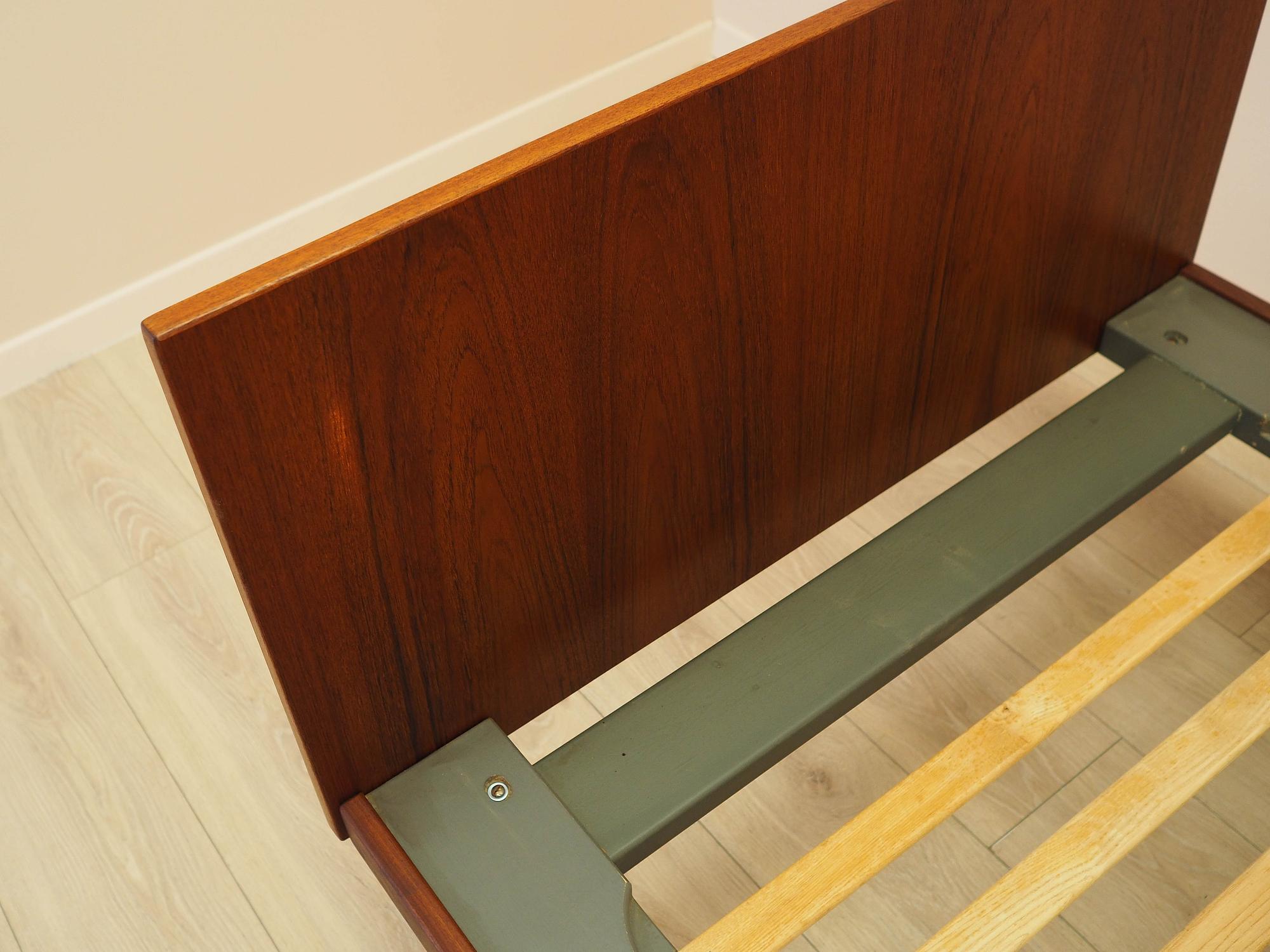 Teak bed 1960s 12