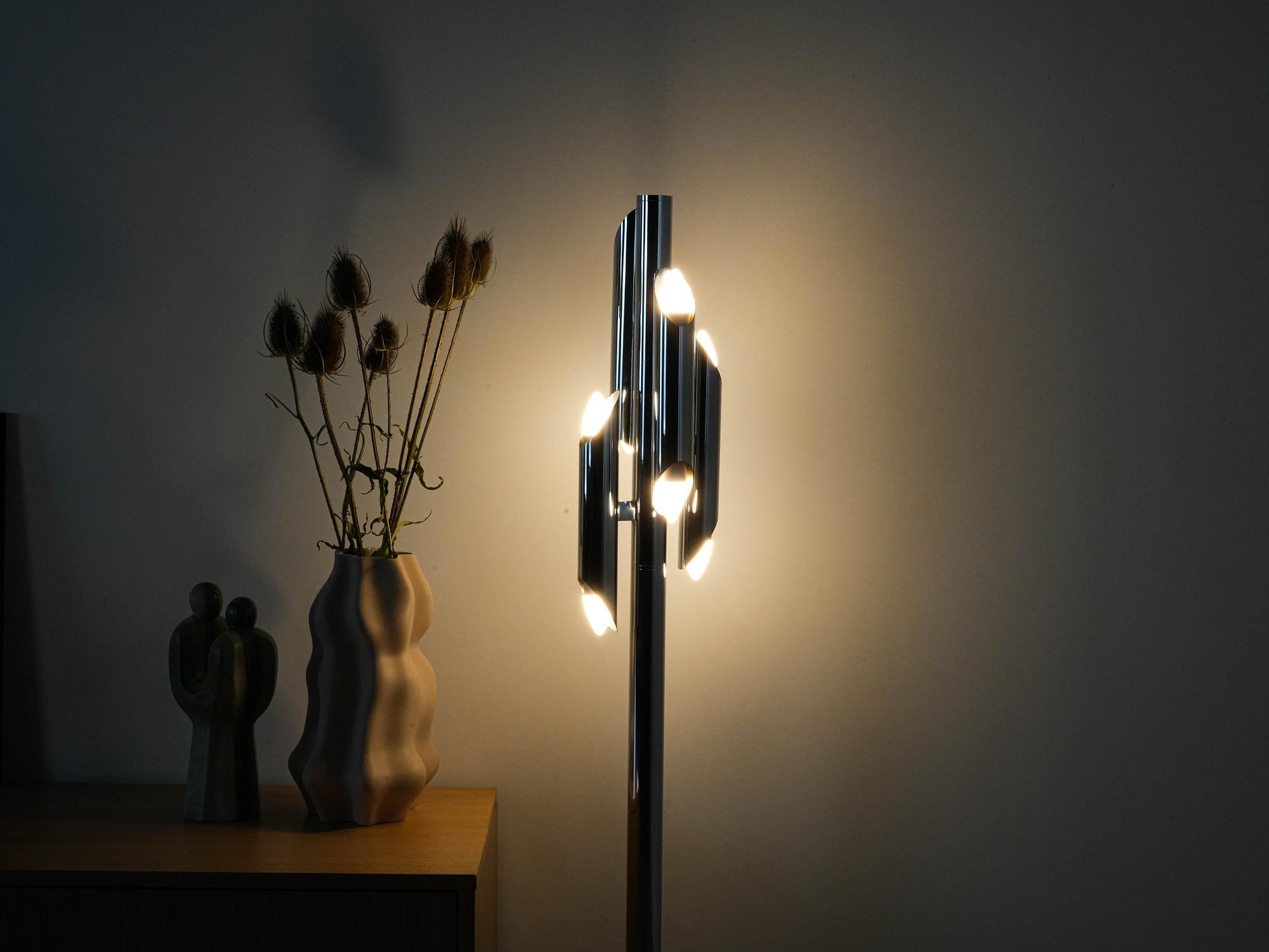 Space Age Stehlampe Metall 14