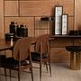 Kensington Townhouse Schwarz-Goldener Beistelltisch
 4