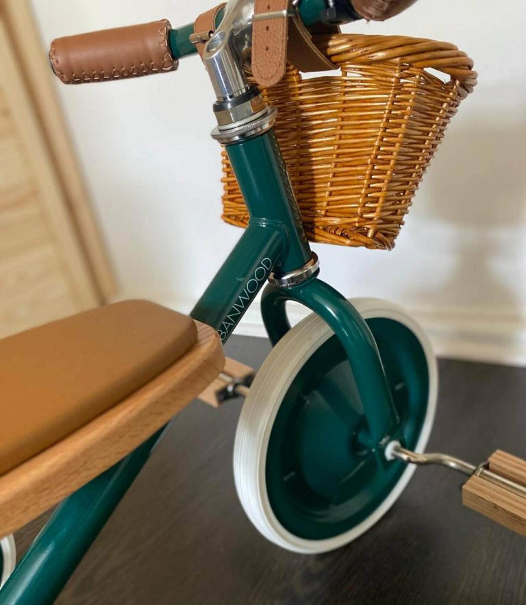 Banwood Dreirad mit Schiebestange 2