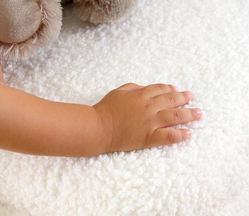 Moouv 3330 Pouf Kunstfell Weiß 7