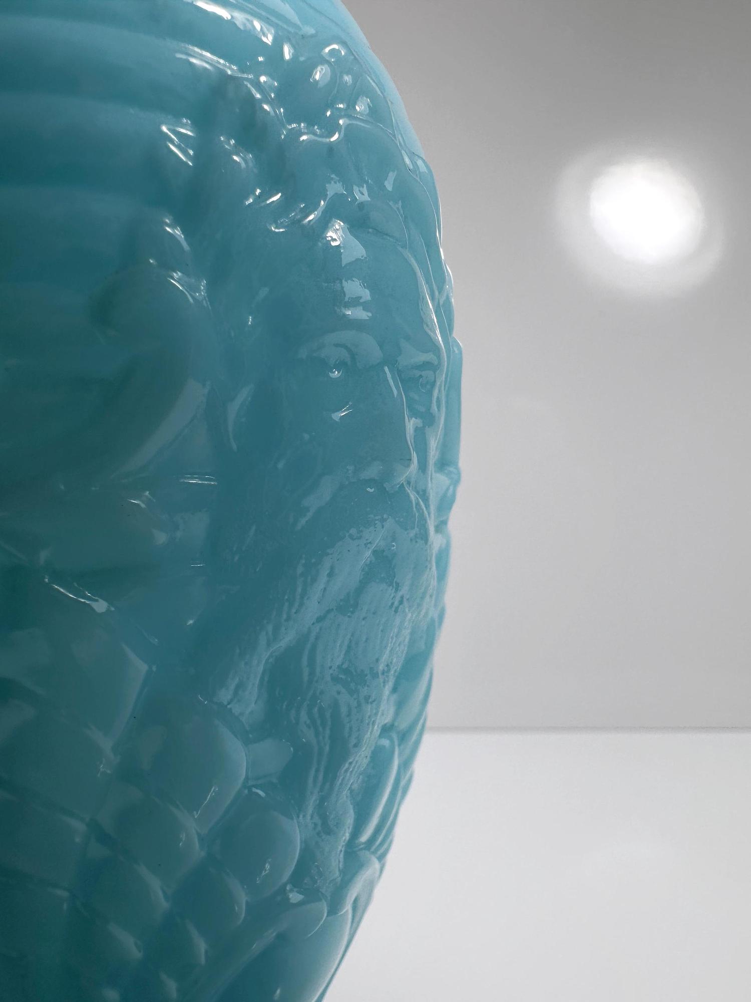 4597 Vase Milchglas Blau 1900er Jahre 4