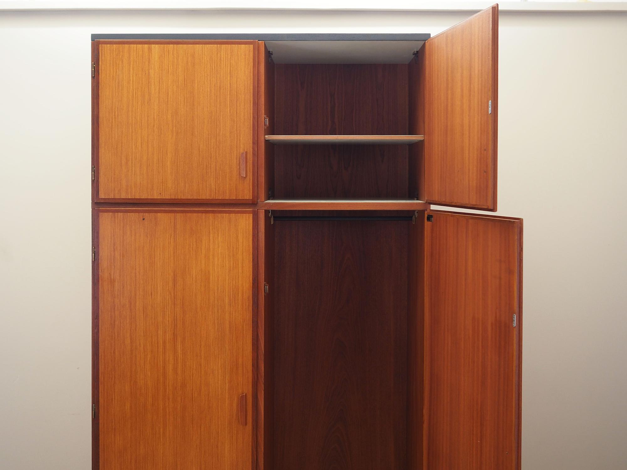 Kleiderschrank Teakholz 1970er Jahre 3