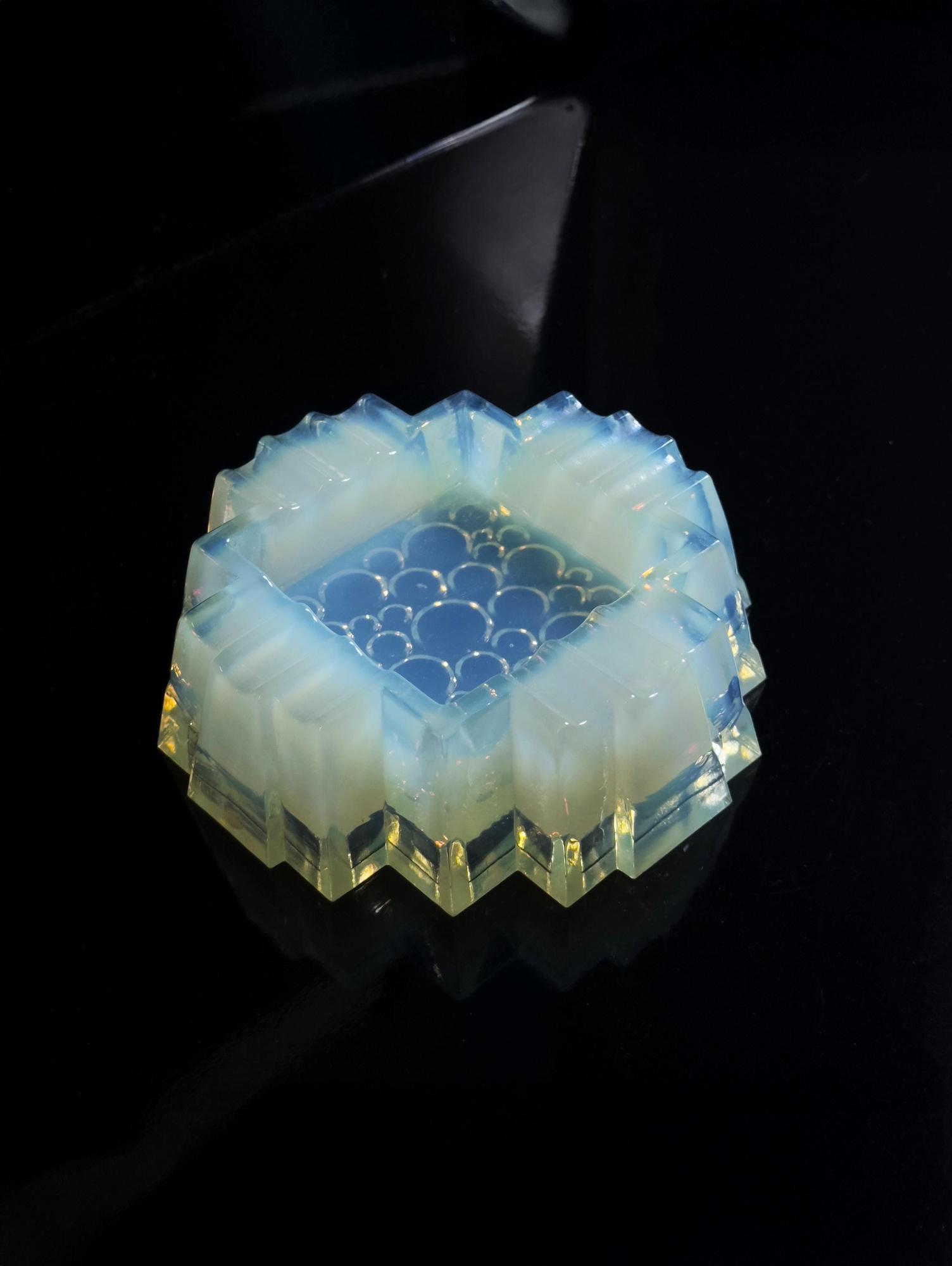 Vintage Art Deco Ashtray Opaline Glass 1930s 0