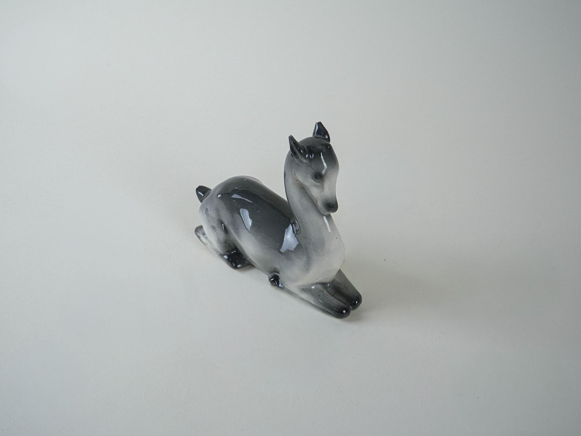 Ceramic fawn figure Grey 1970s 9