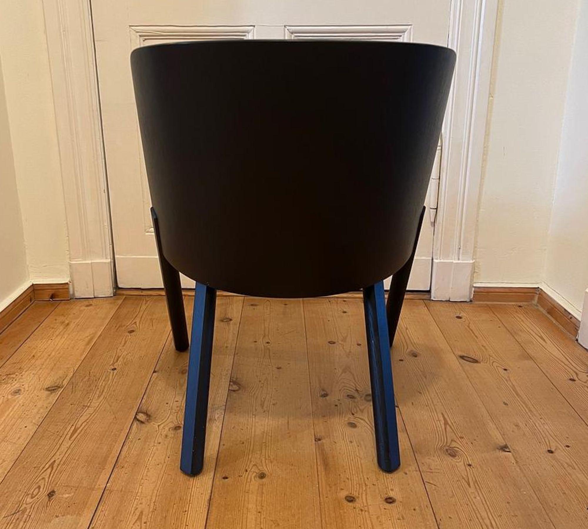 That armchair oak veneer deep black lacquered 3