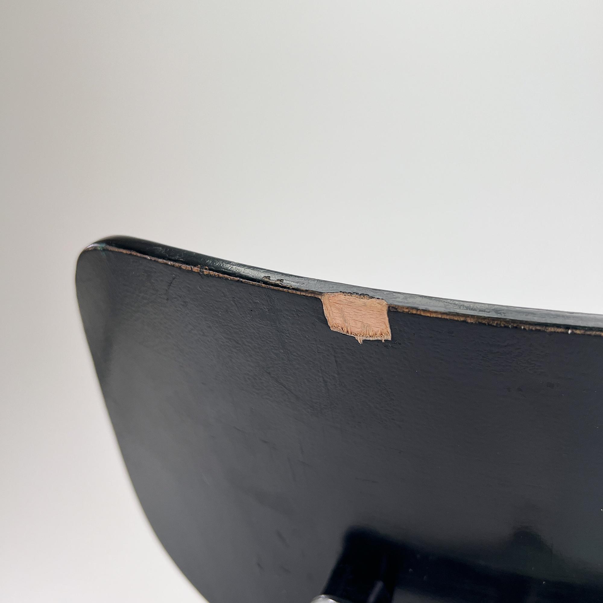 SE68 Stuhl Holz Chrom Schwarz 5