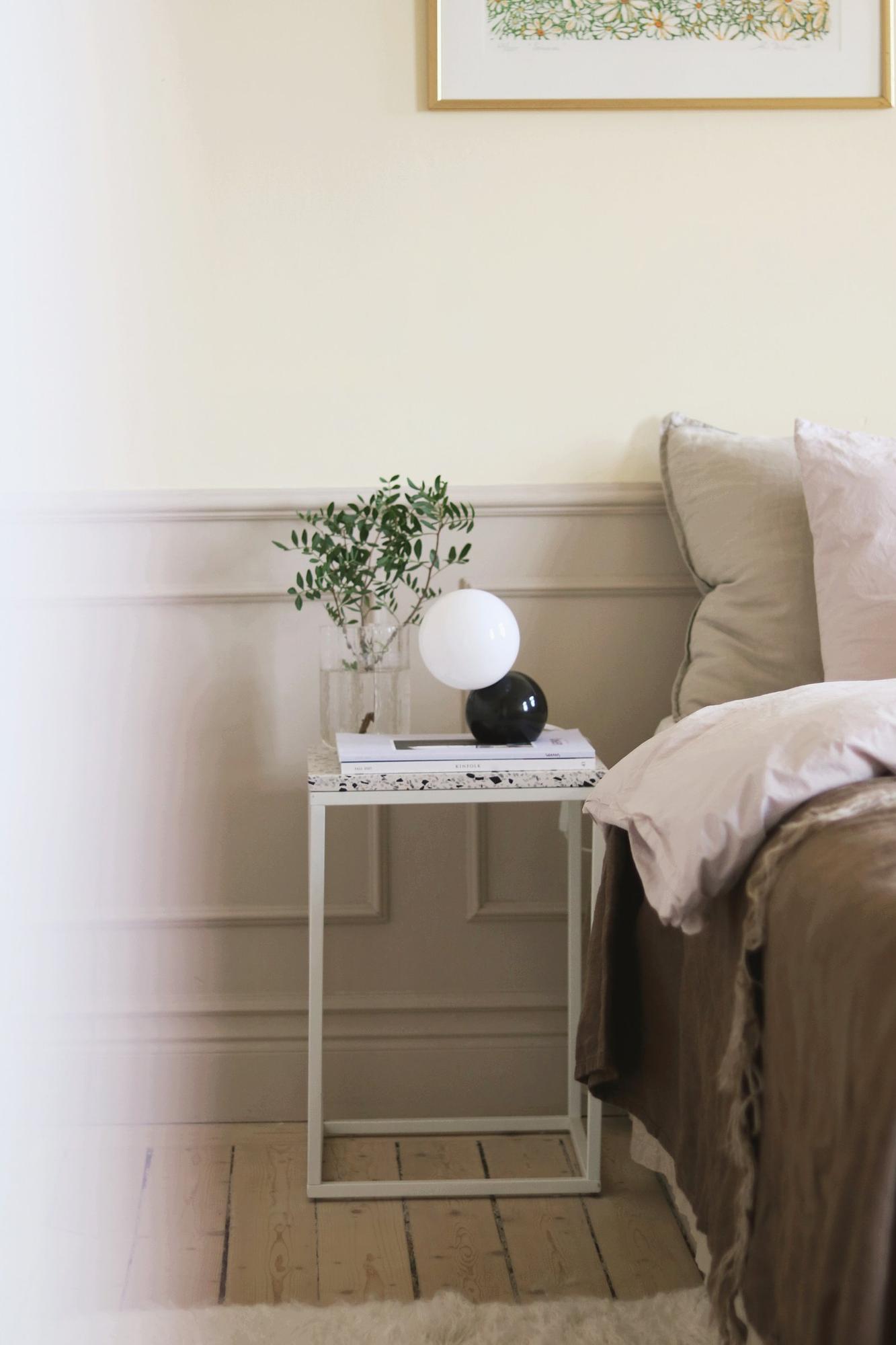 Ripley Table Lamp Black 2