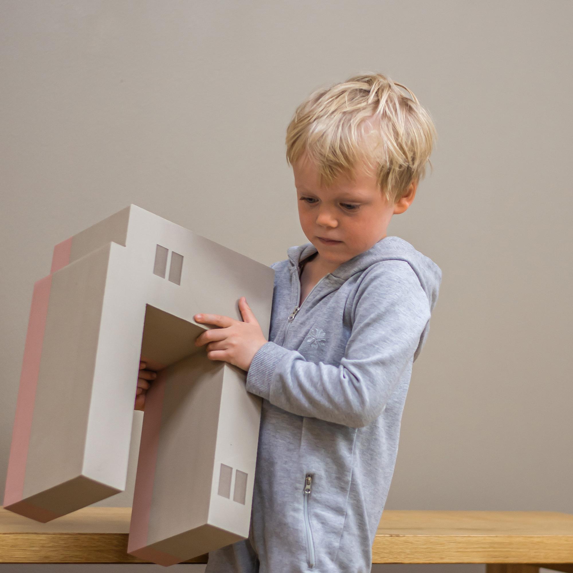 Oslo Town City Tower Hocker 1