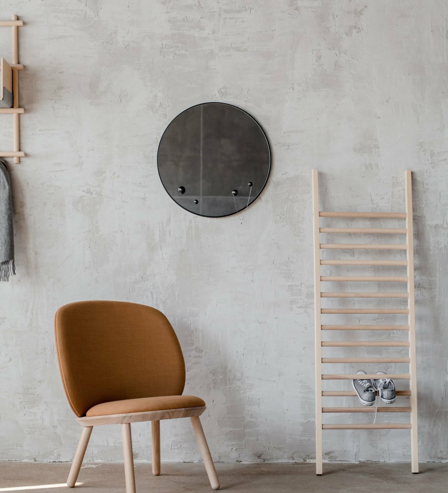 Designer Spiegel mit Schmukhaken Durchmesser 42cm 3