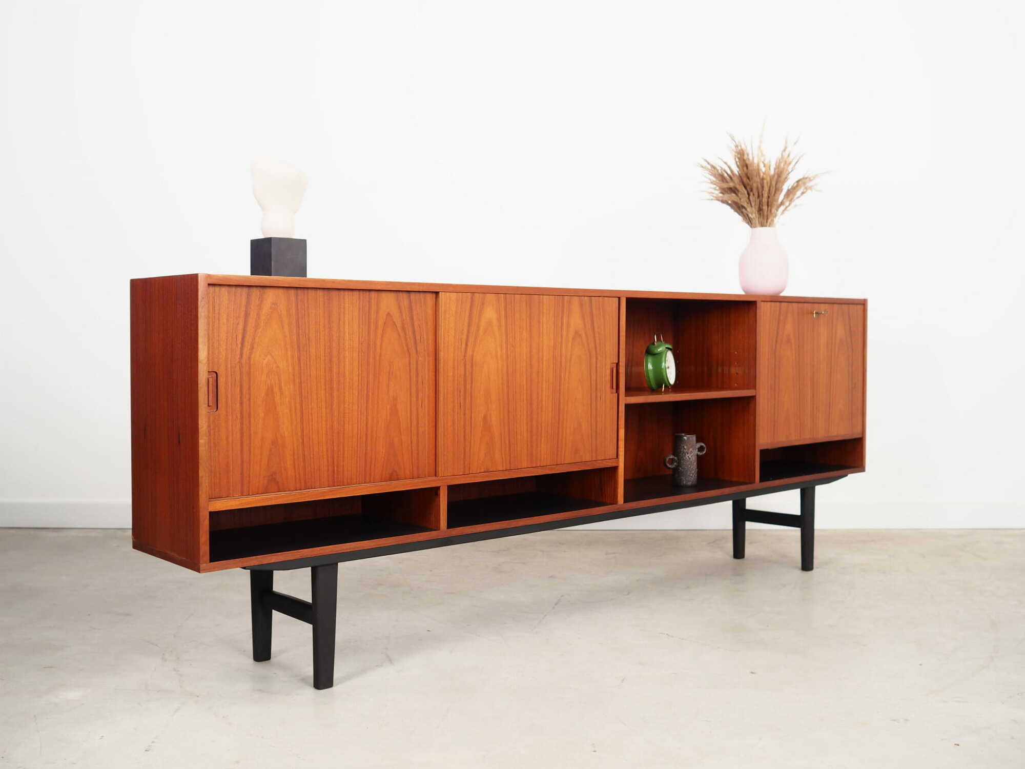 Vintage Sideboard Teakholz Braun 1970er Jahre 5