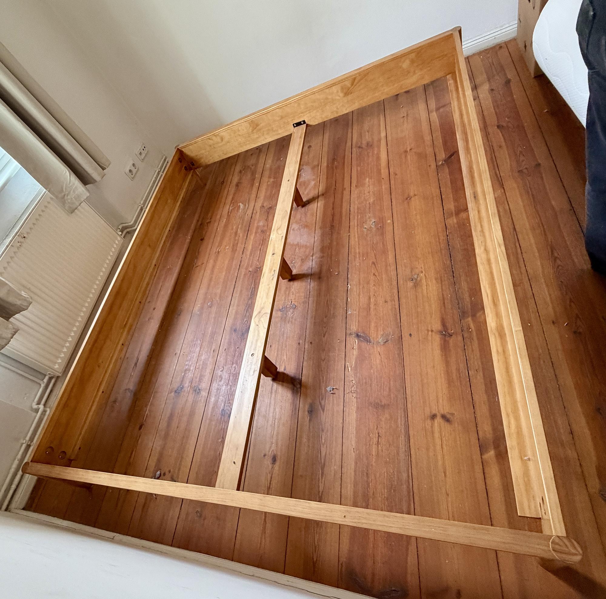 Windsor Bett Braun 0