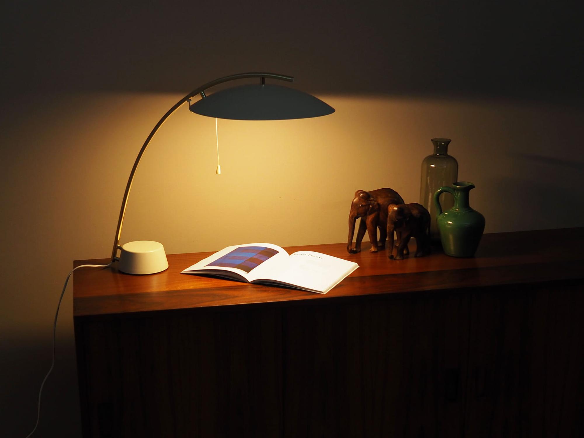 Table lamp metal white 1980s 11