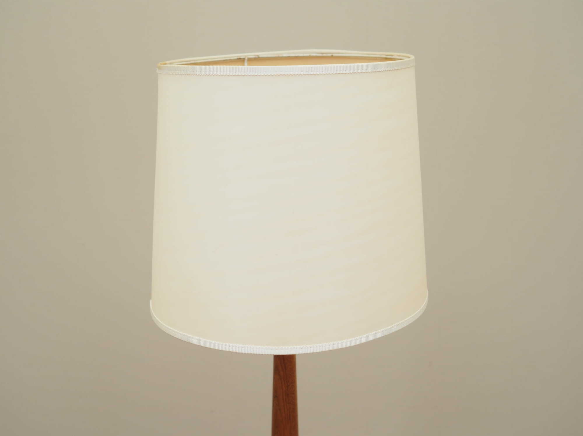 Vintage floor lamp metal plastic beige 1970s 2