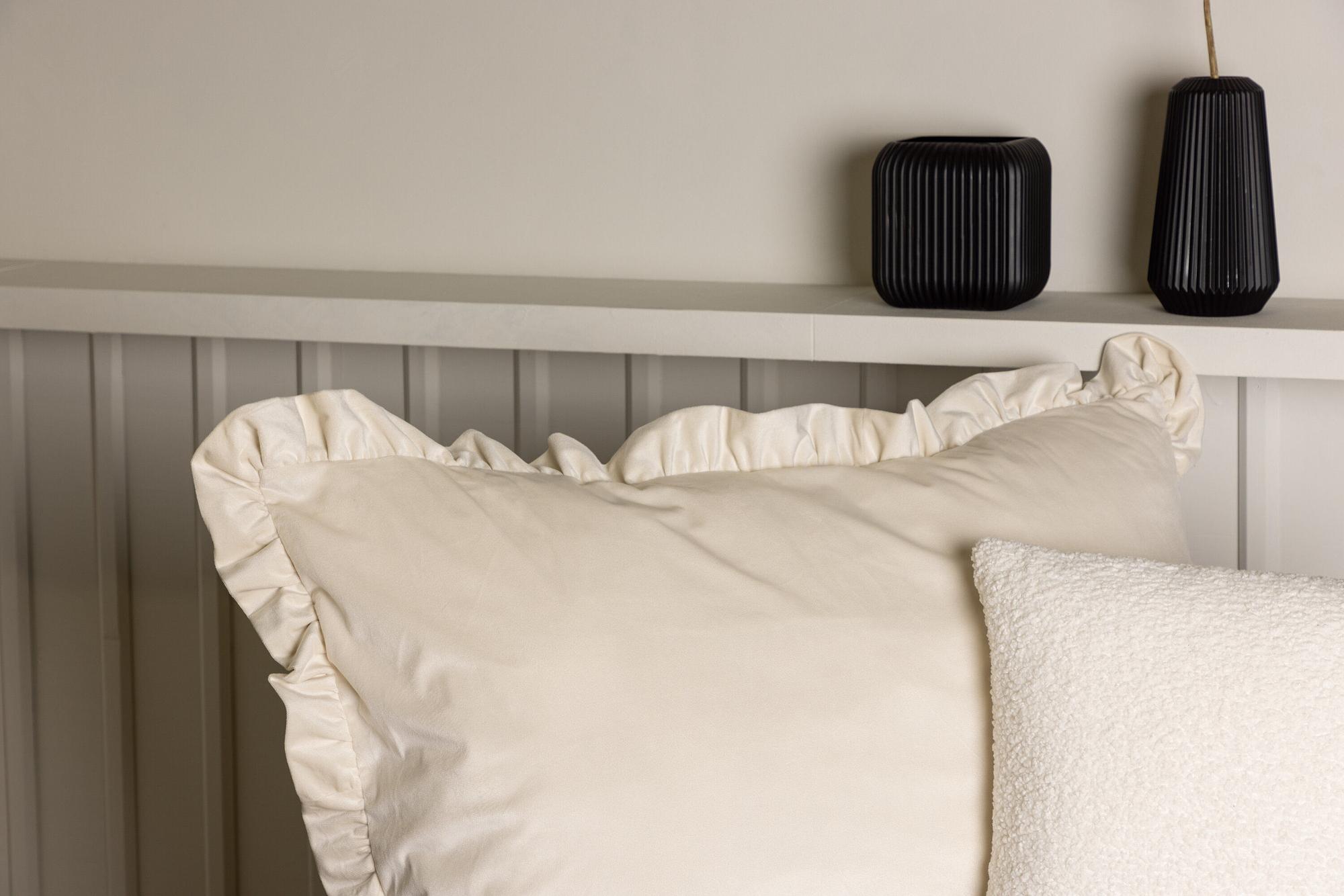 Hailey Pillowcase Poly Velvet White 70×100cm 5