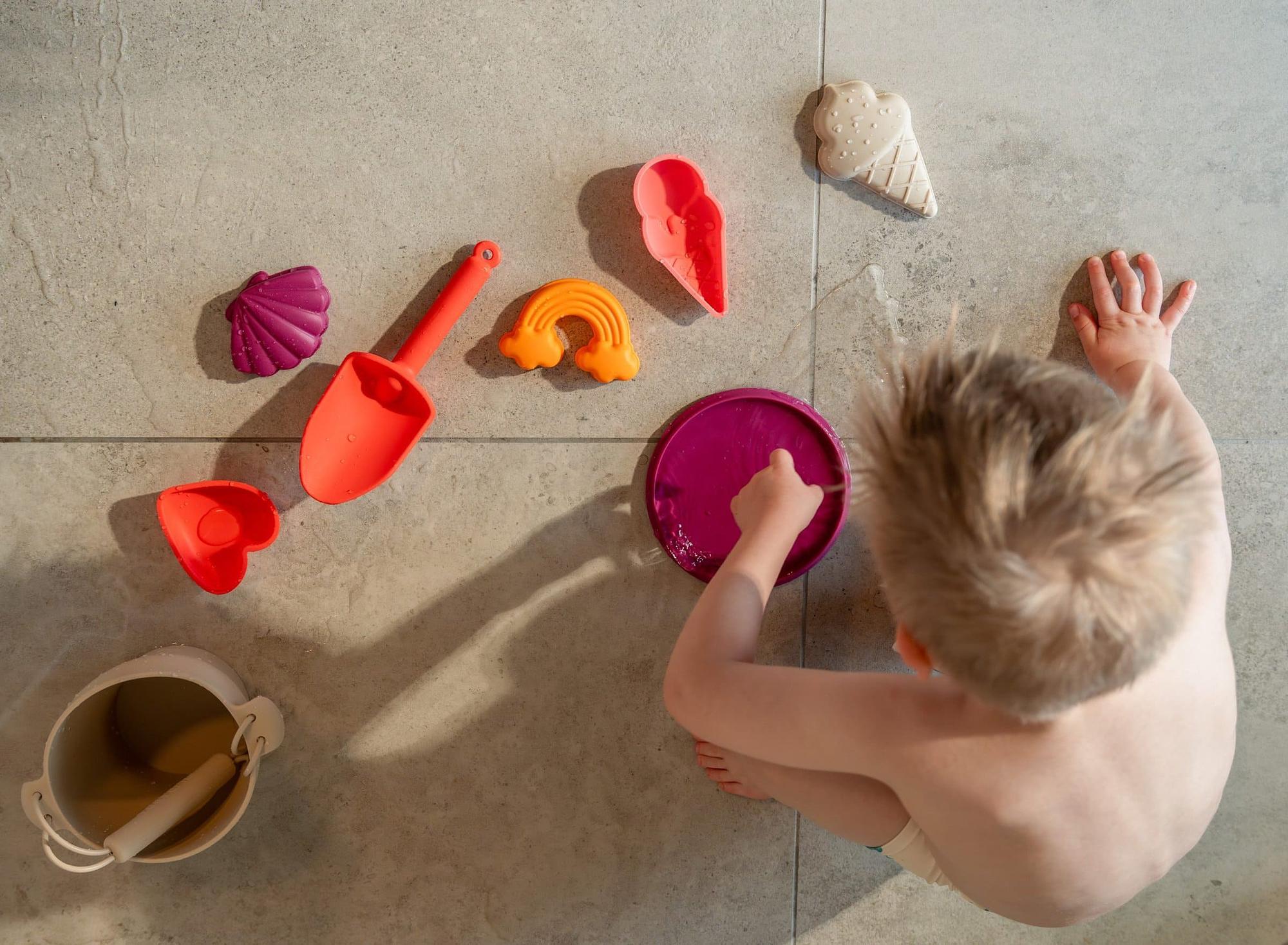 Set da spiaggia in silicone multicolore 1