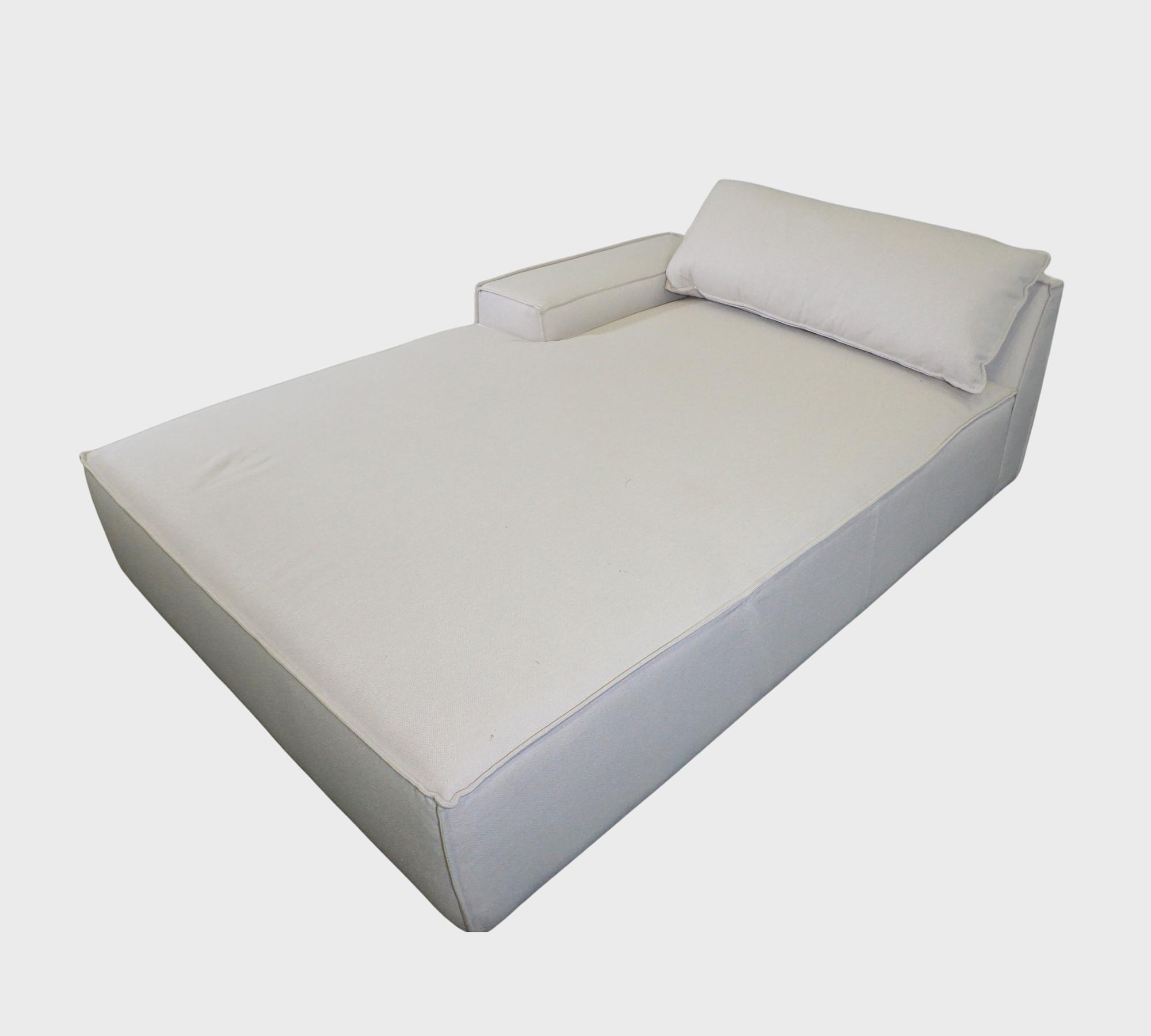 Daphne 1-seater chaise lounge left Mark Sand 3