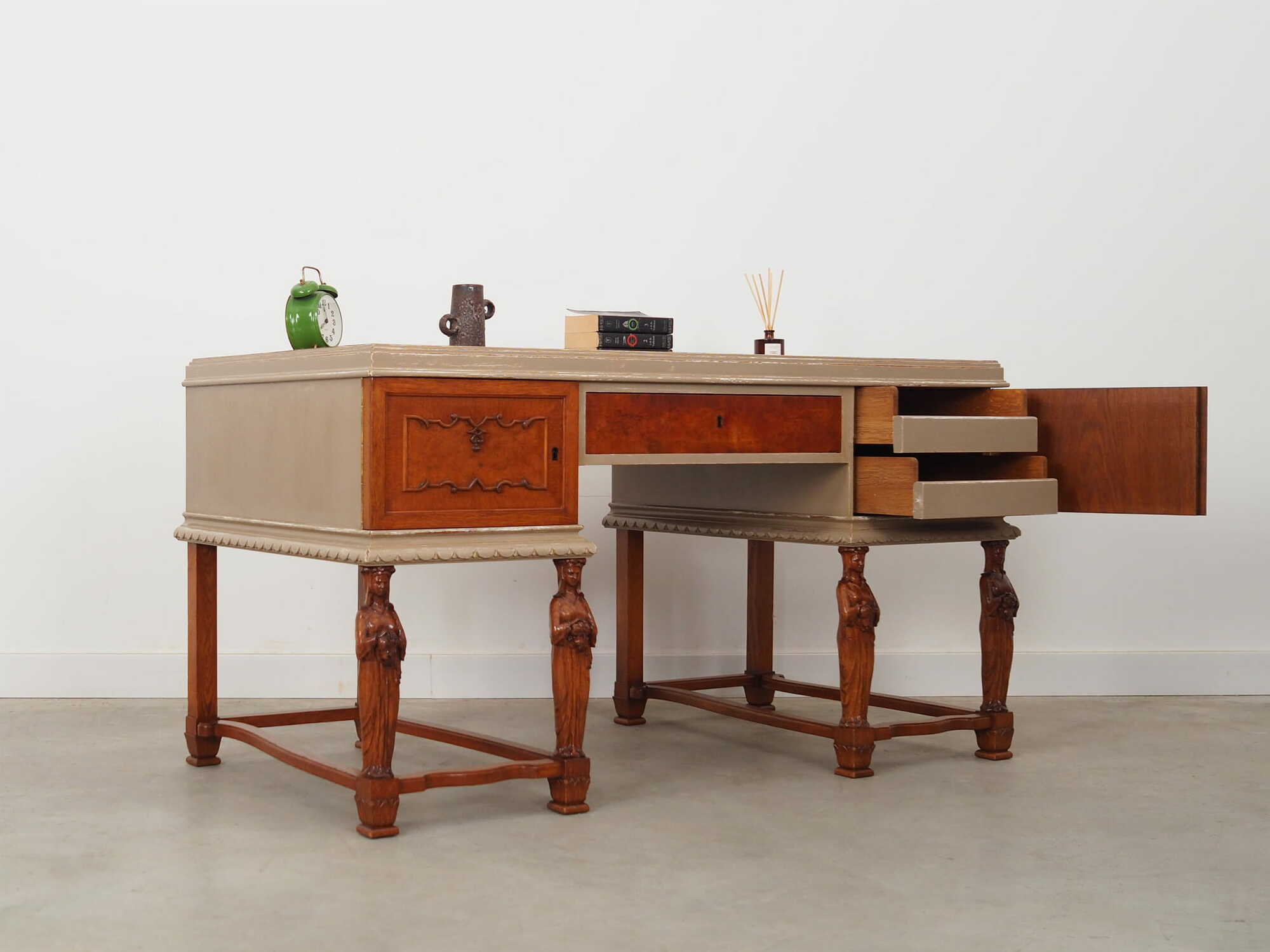 Scrivania vintage in legno marrone anni '50 6