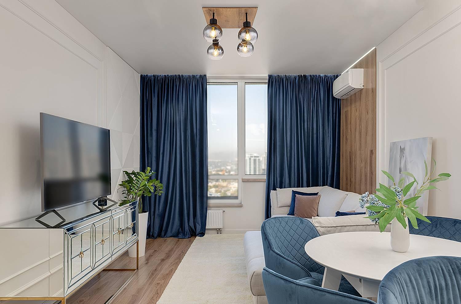 Moitas Typ A Deckenleuchte Farbglas Eisen 4-flammig 1