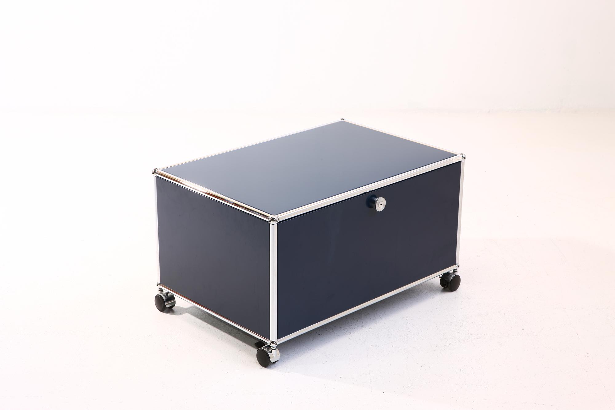 Lowboard 1x1 mit Rollen Stahlblau 0