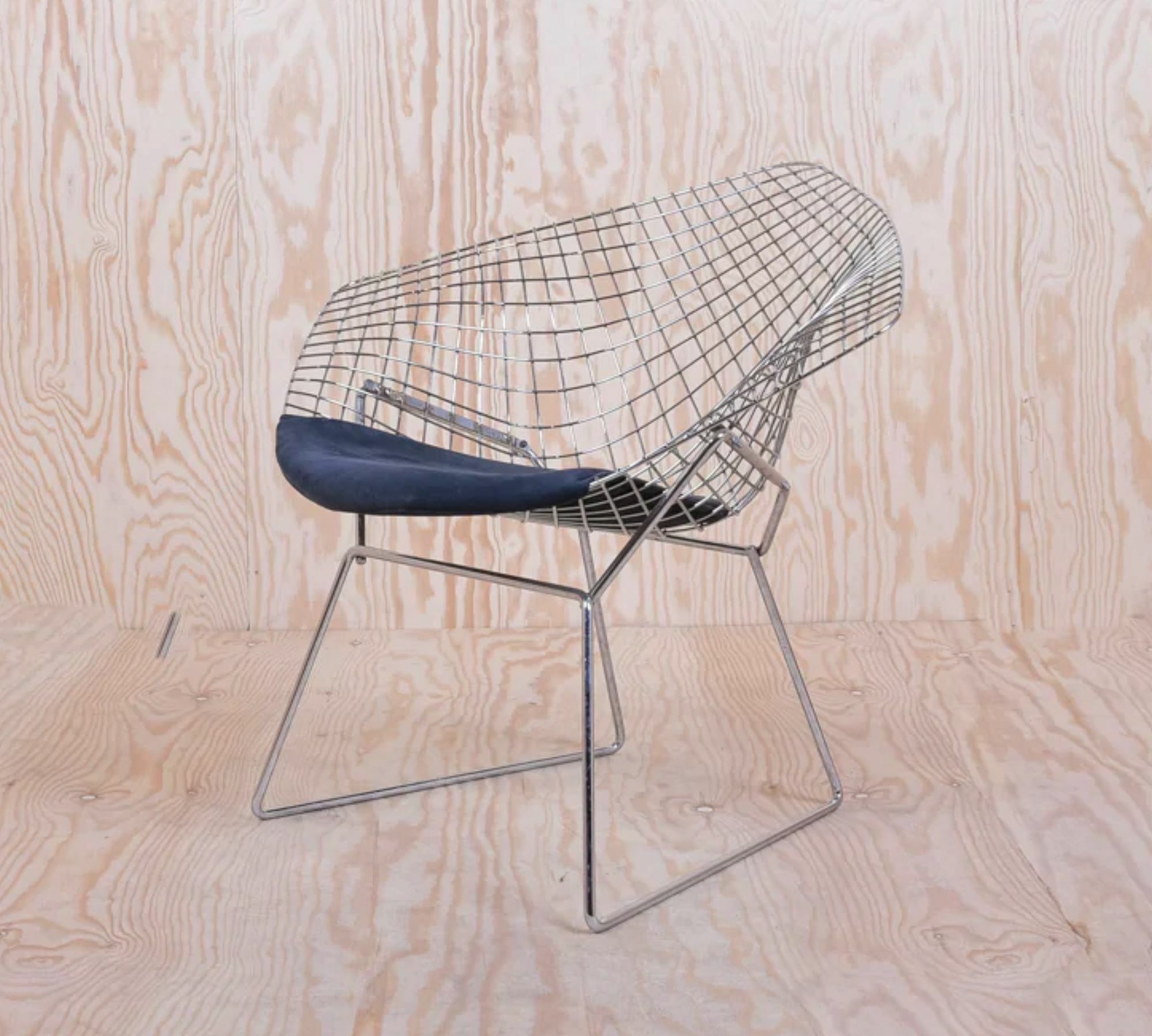 Bertoia Diamond Chair Silber mit Sitzkissen  1