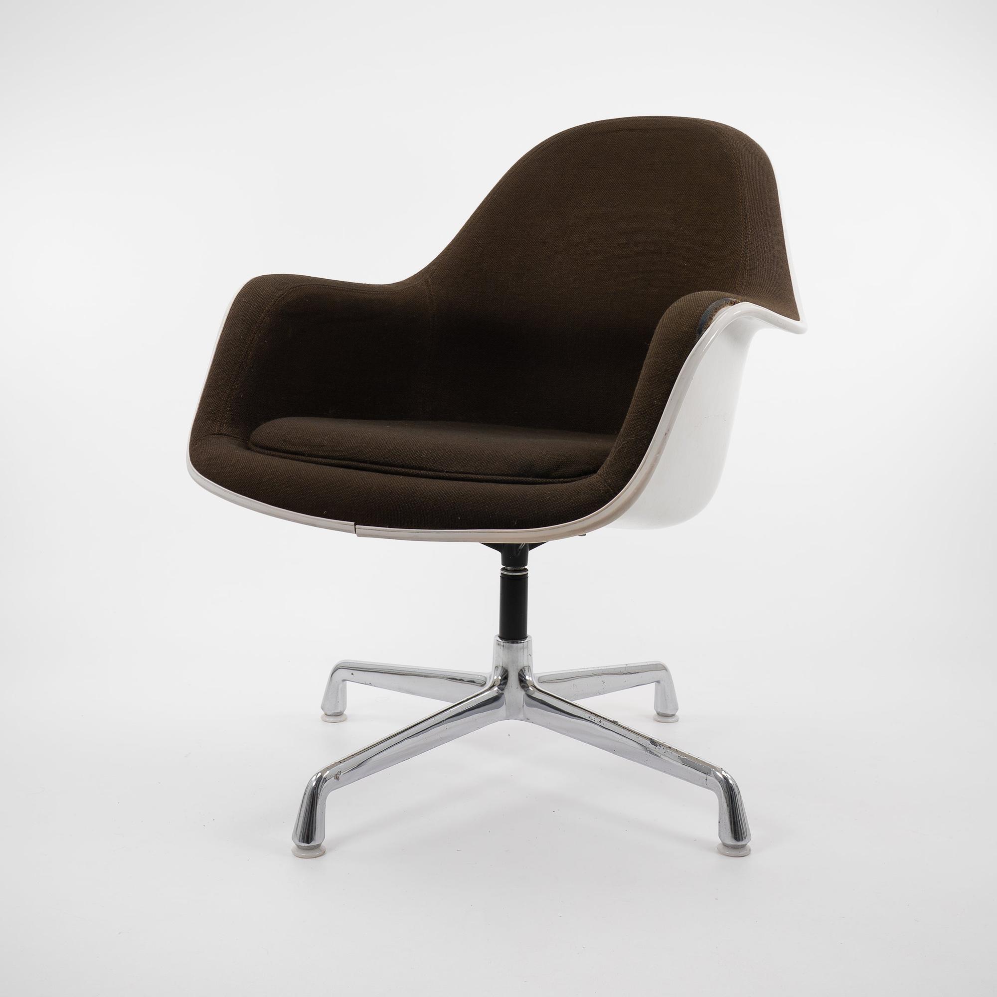 Loose Cushion Armlehnstuhl Braun von Herman Miller 0