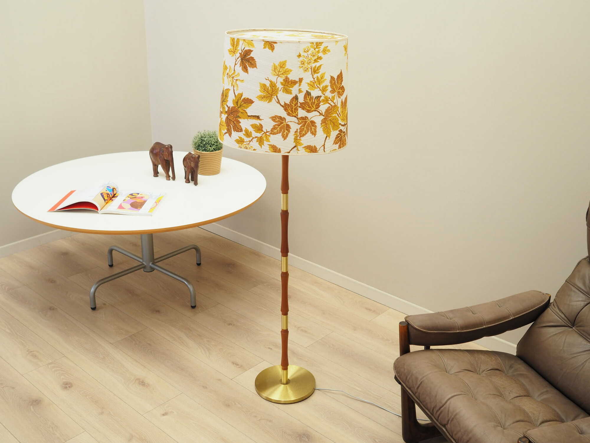 Floor lamp wood metal multicolor 1970s 3