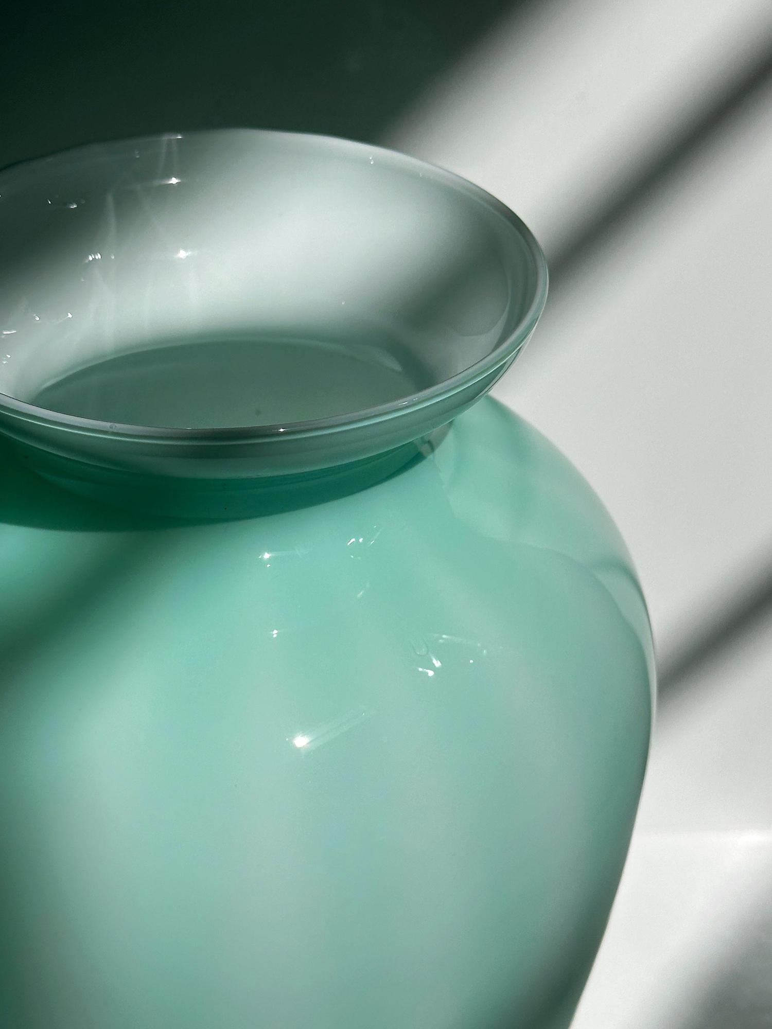 Vintage Swirl Vase Milchglas Türkis 4